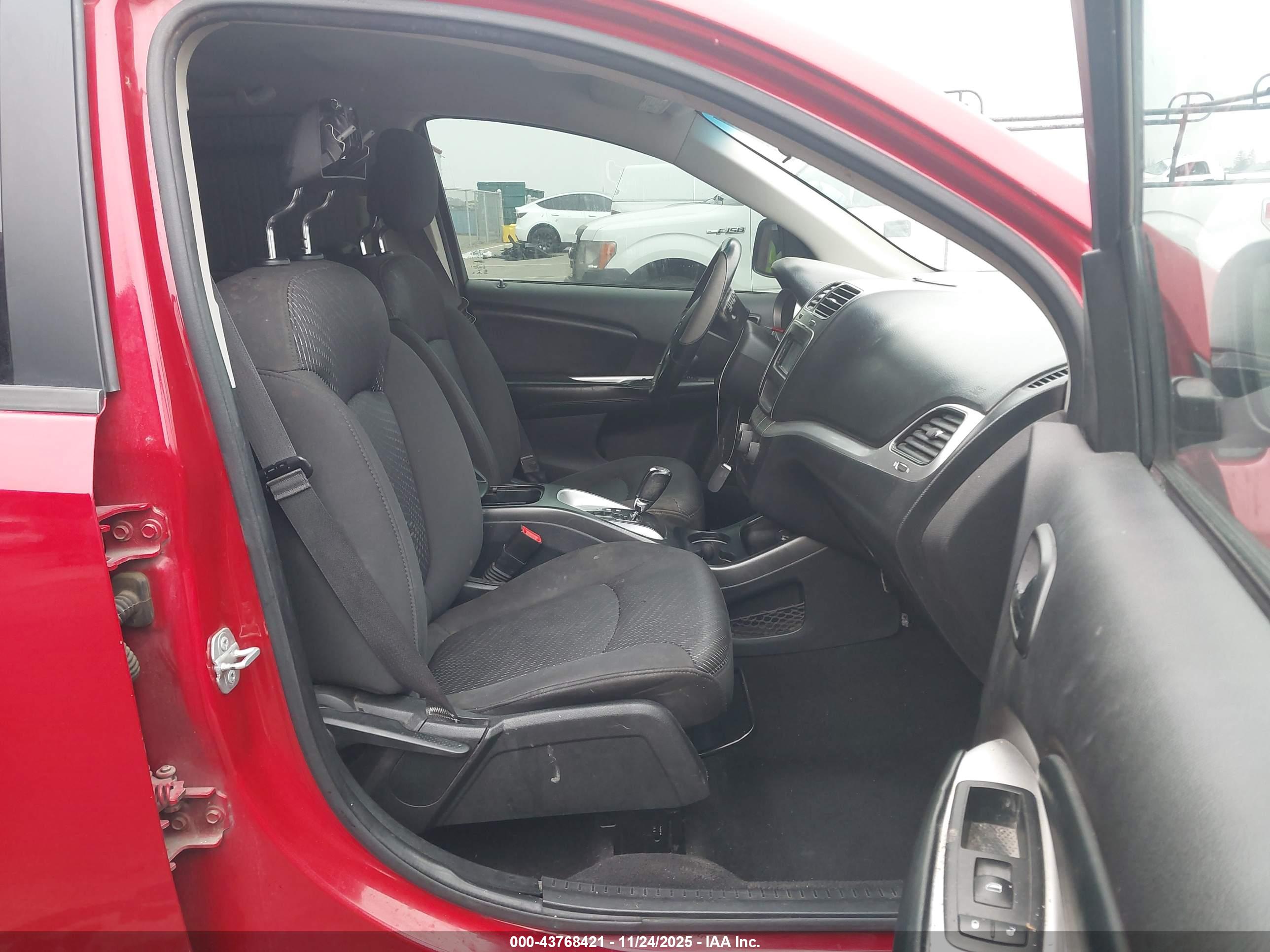 DODGE JOURNEY image 5