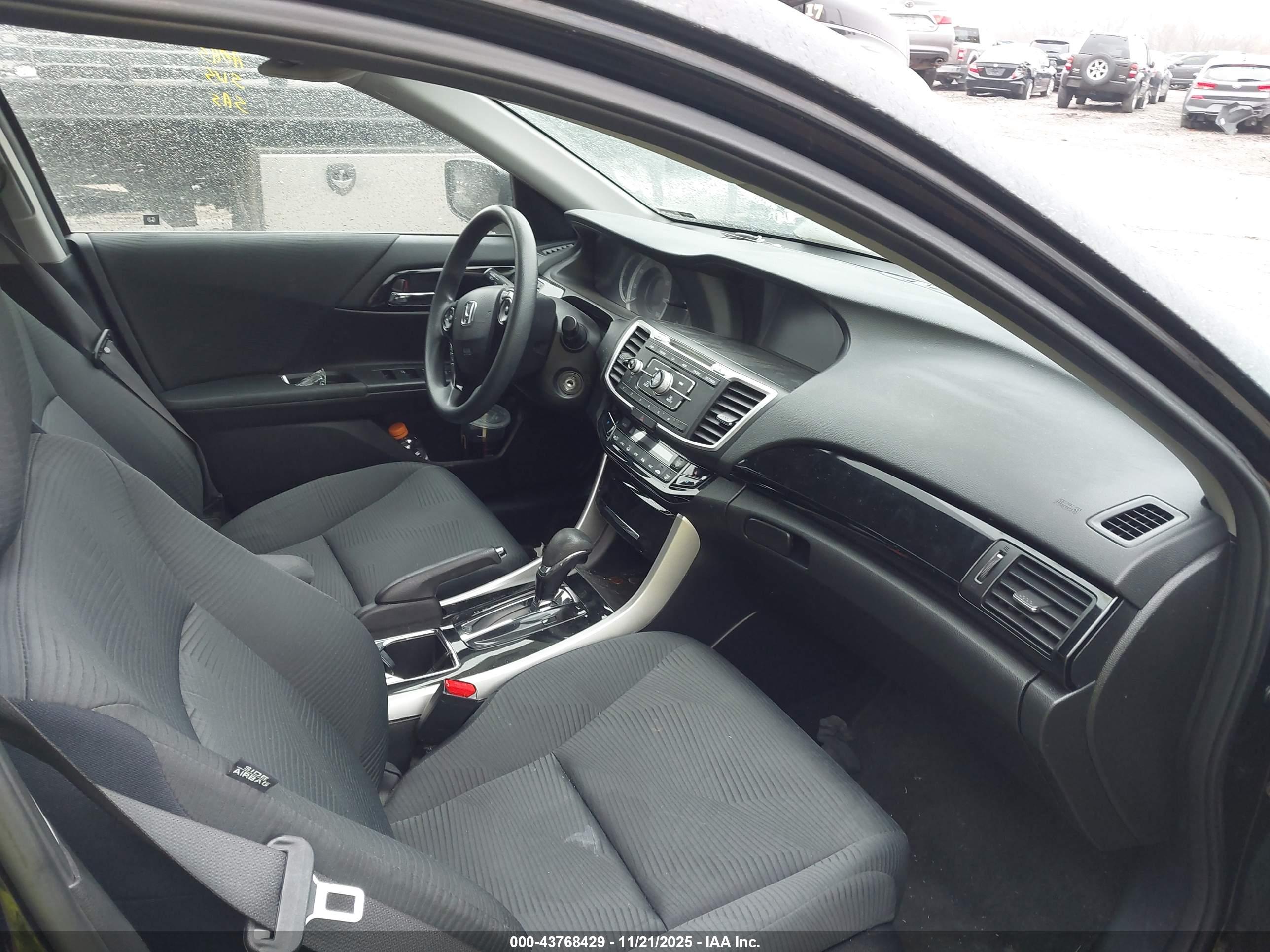 HONDA ACCORD image 5