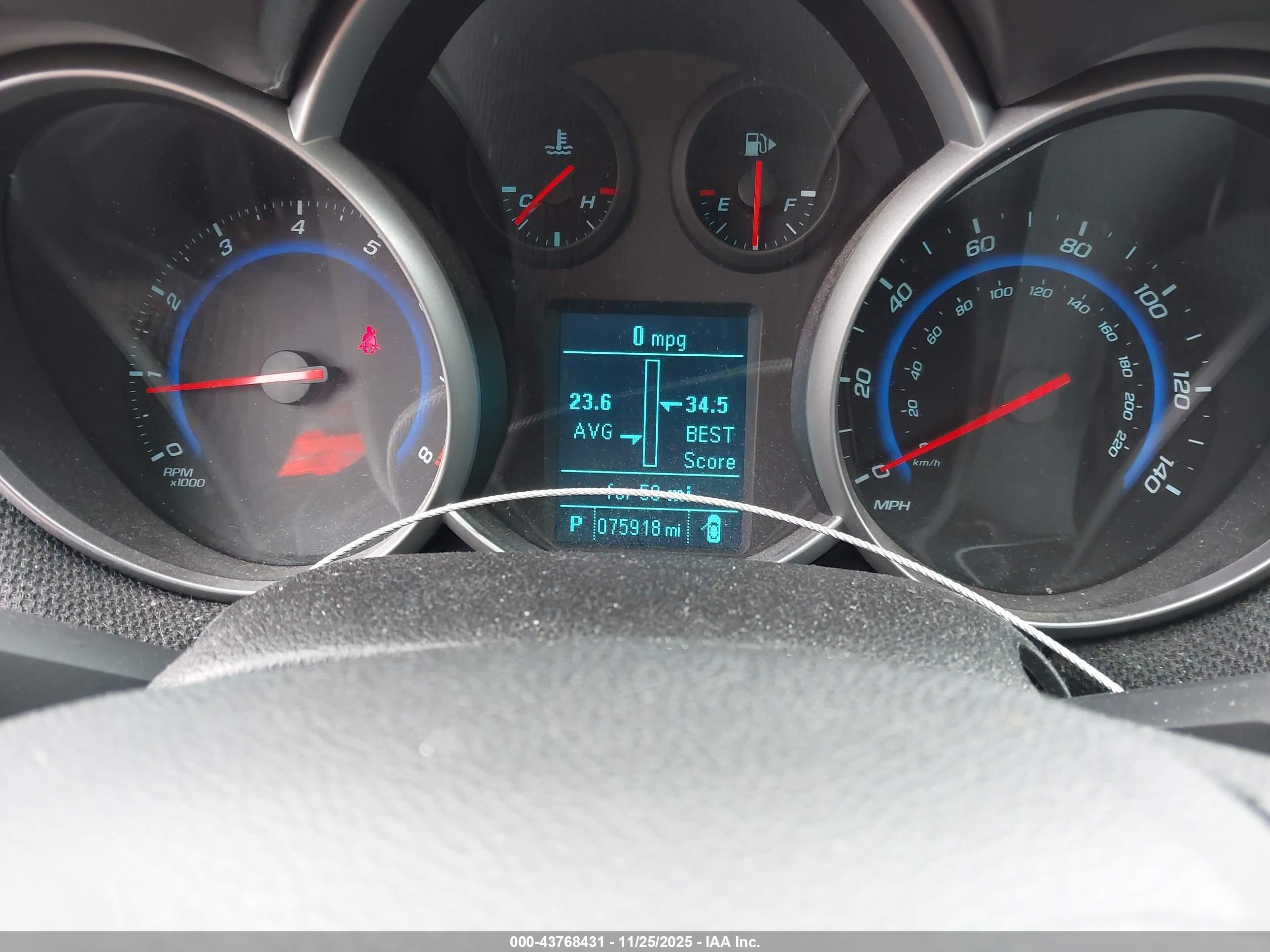 CHEVROLET CRUZE image 7