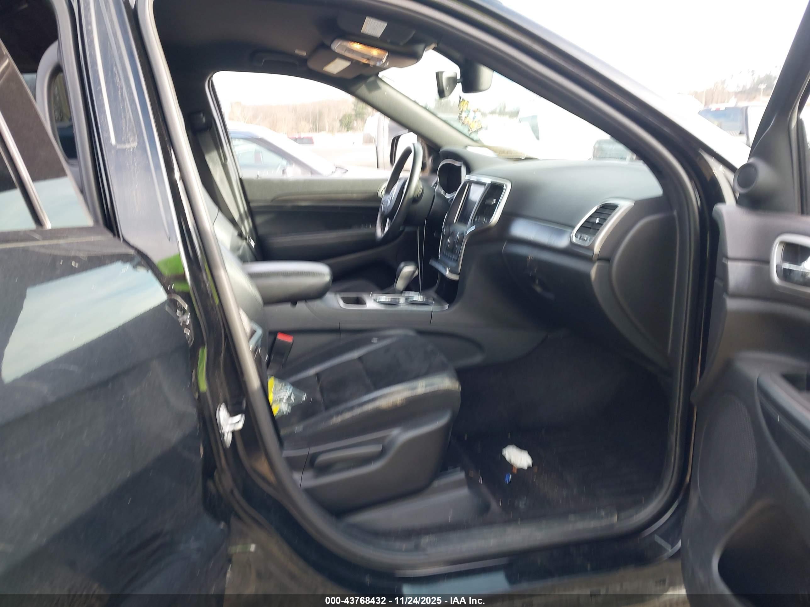 JEEP GRAND image 5