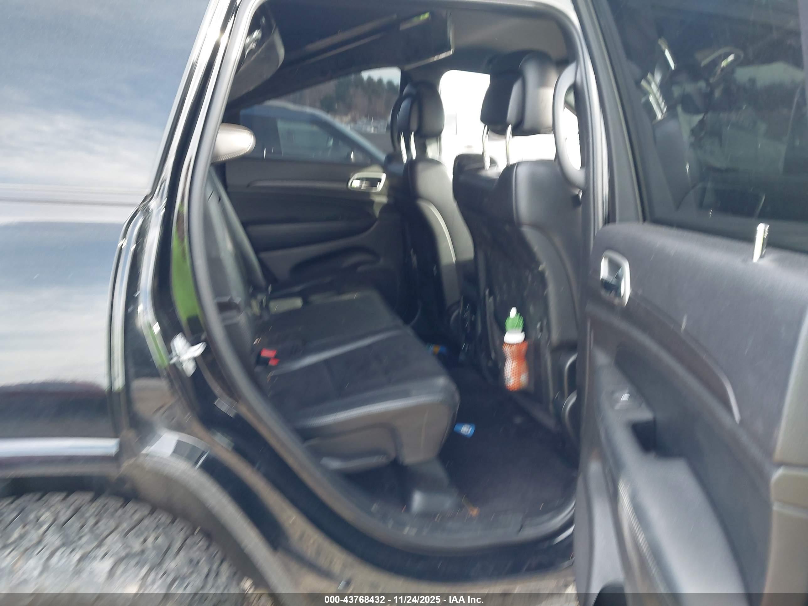 JEEP GRAND image 8