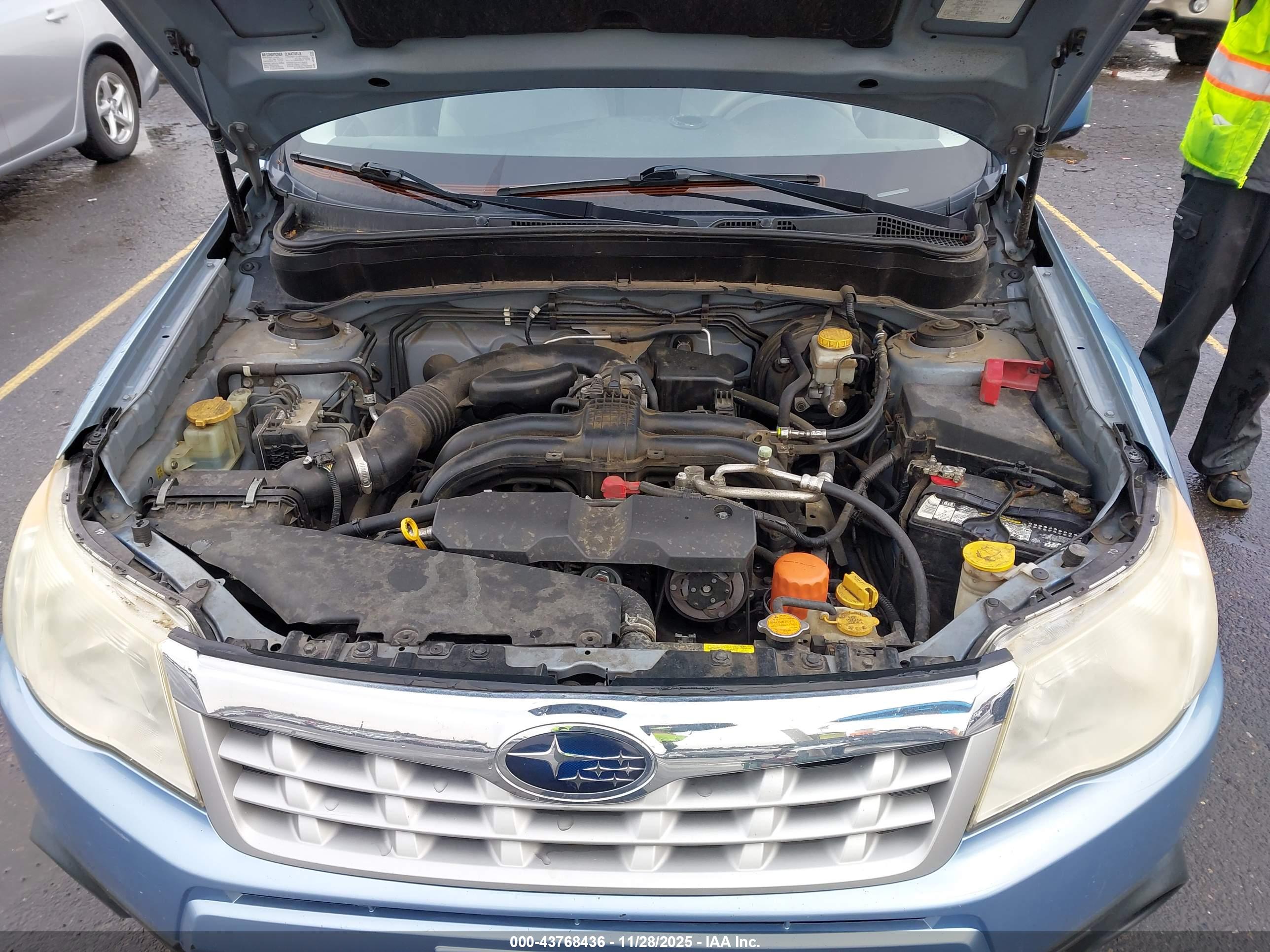 SUBARU FORESTER image 10