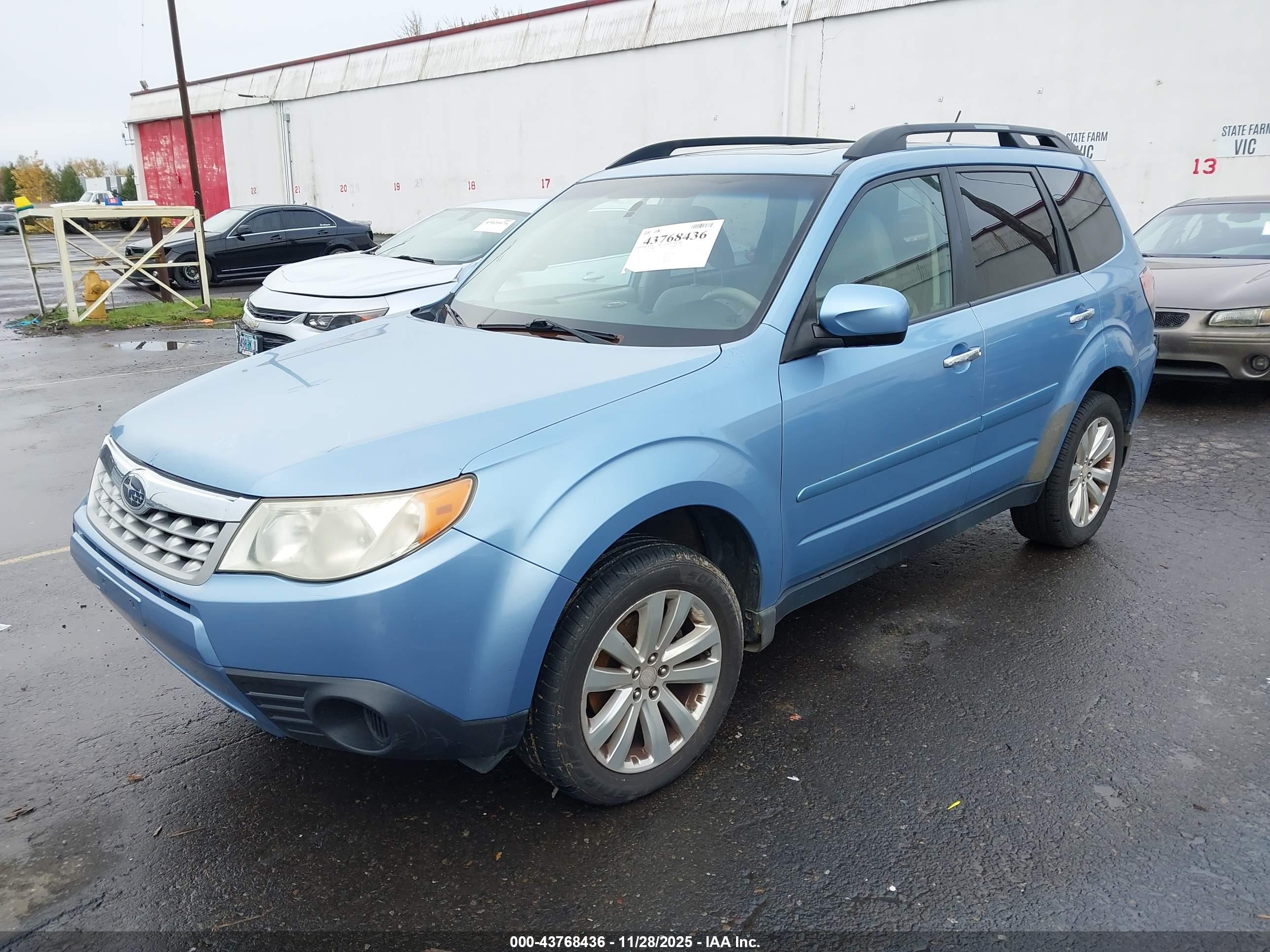 SUBARU FORESTER image 2
