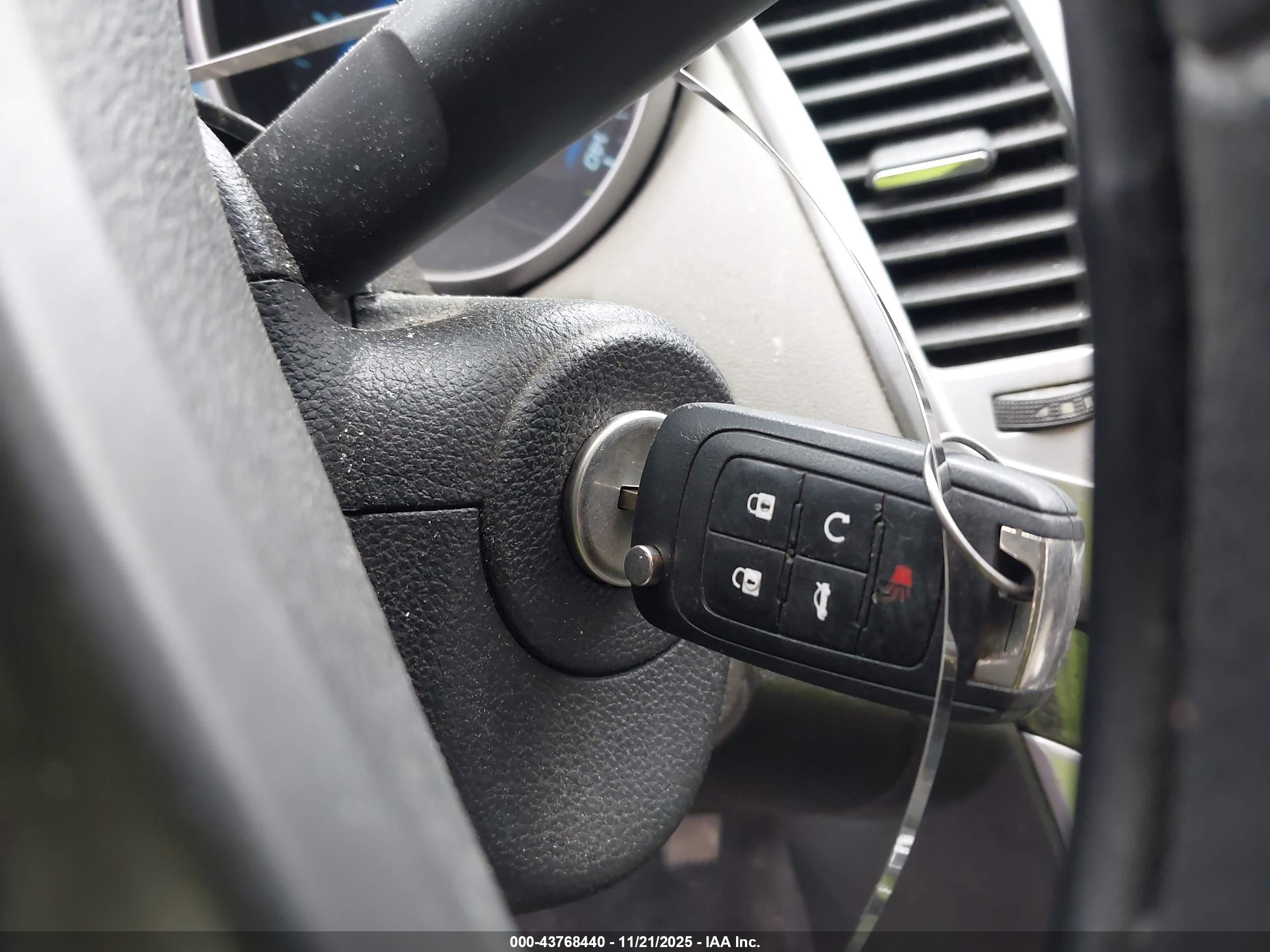 CHEVROLET CRUZE image 11