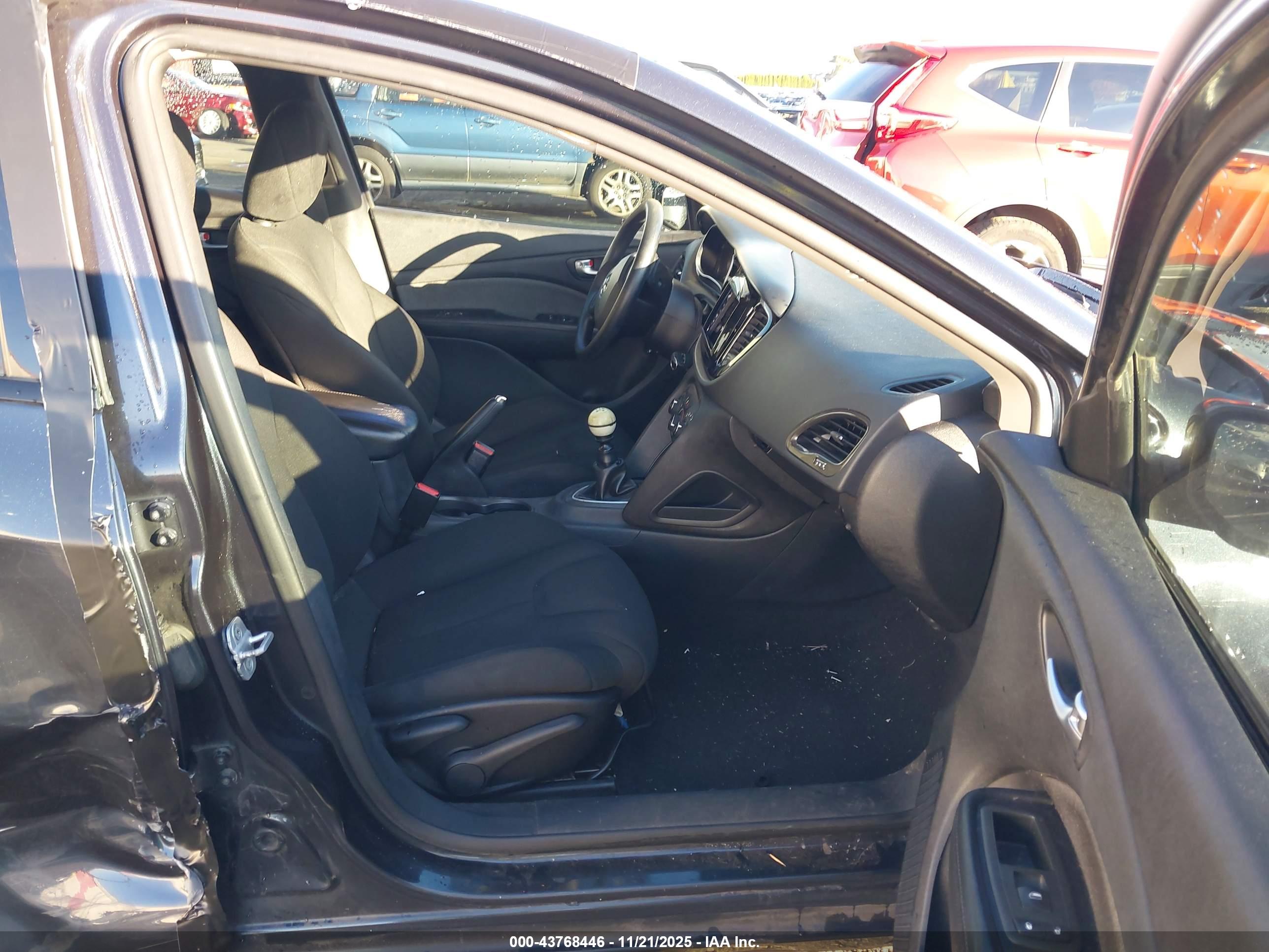 DODGE DART image 5