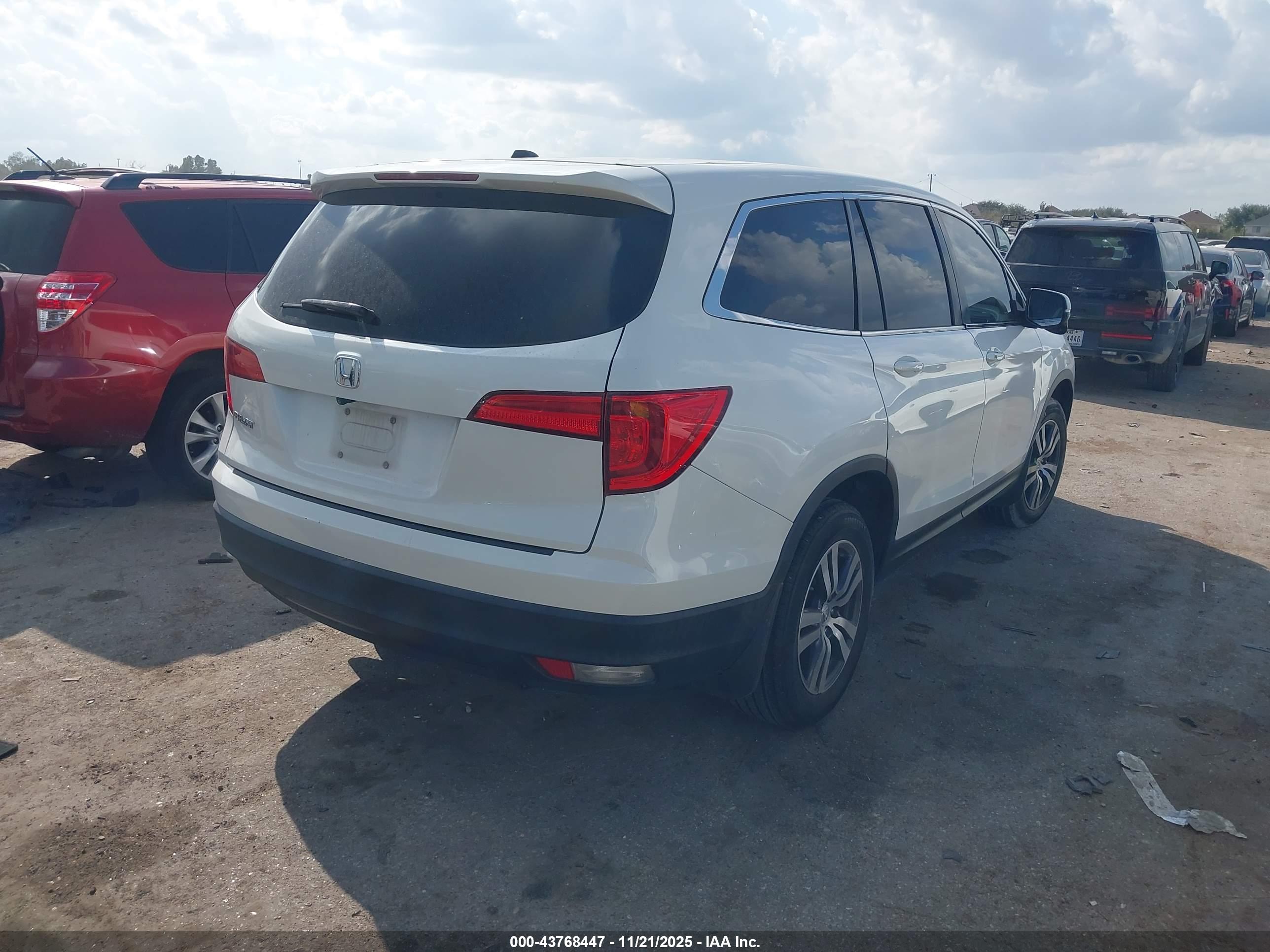 HONDA PILOT image 4