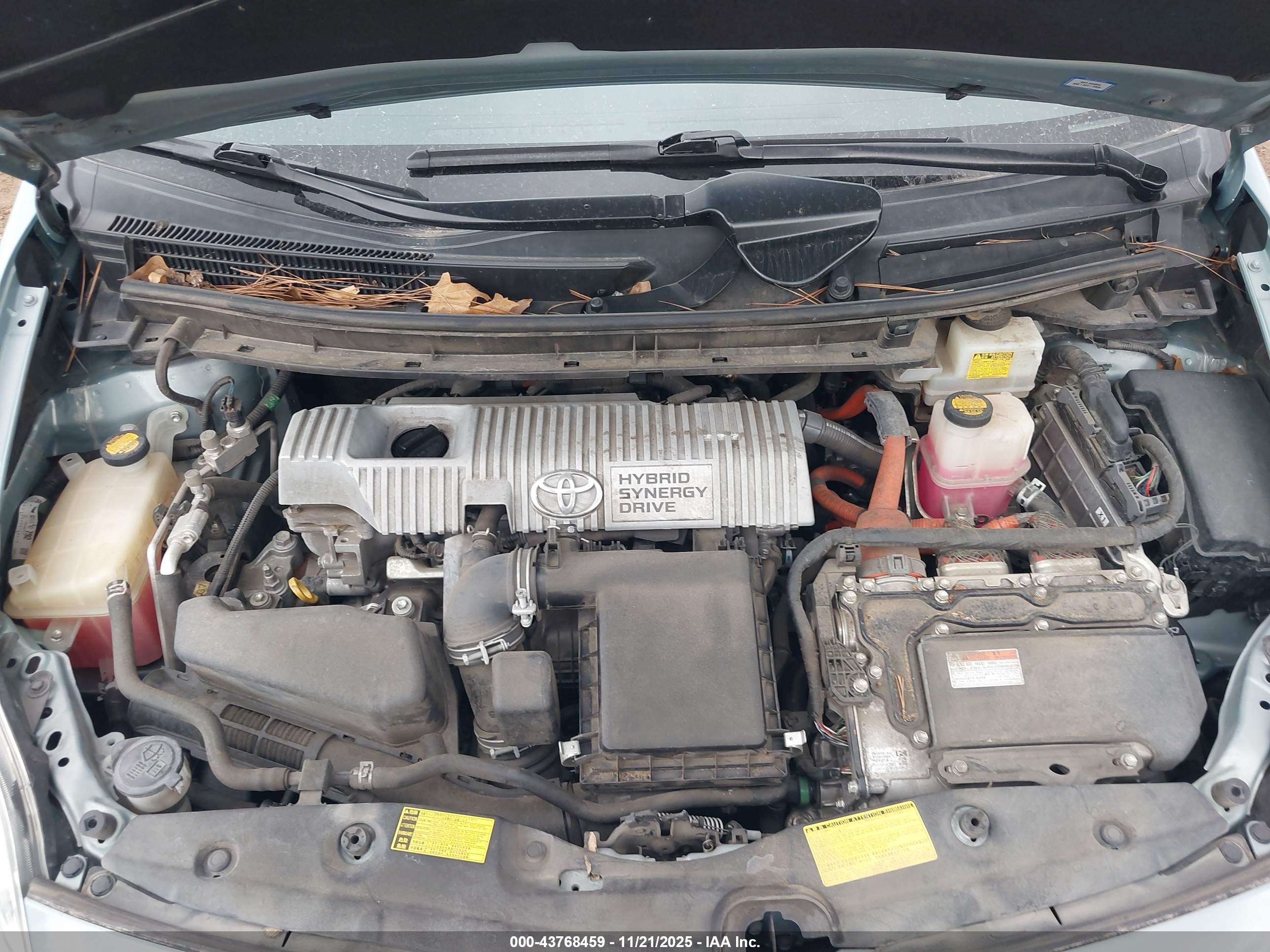 TOYOTA PRIUS image 10