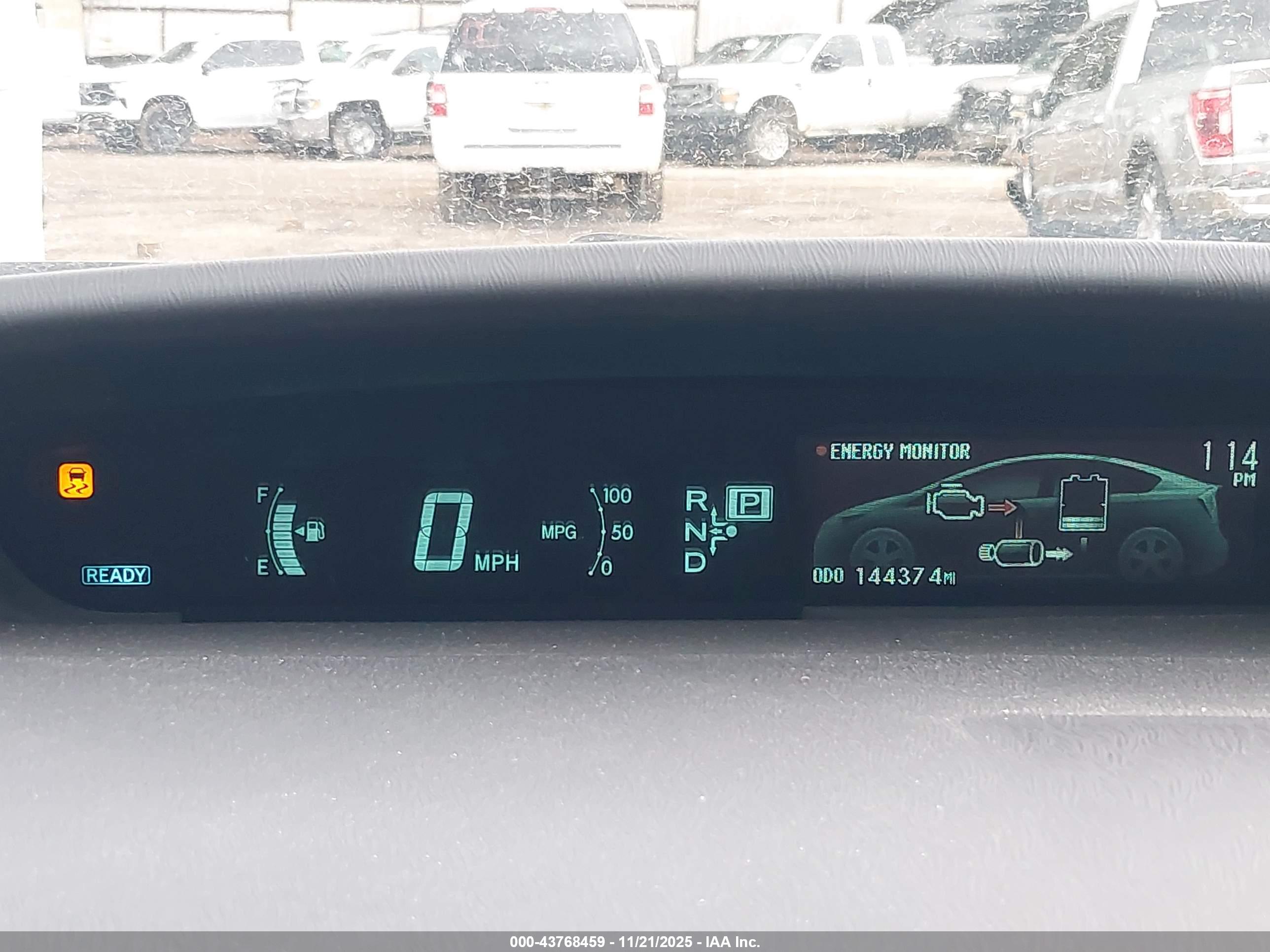 TOYOTA PRIUS image 7
