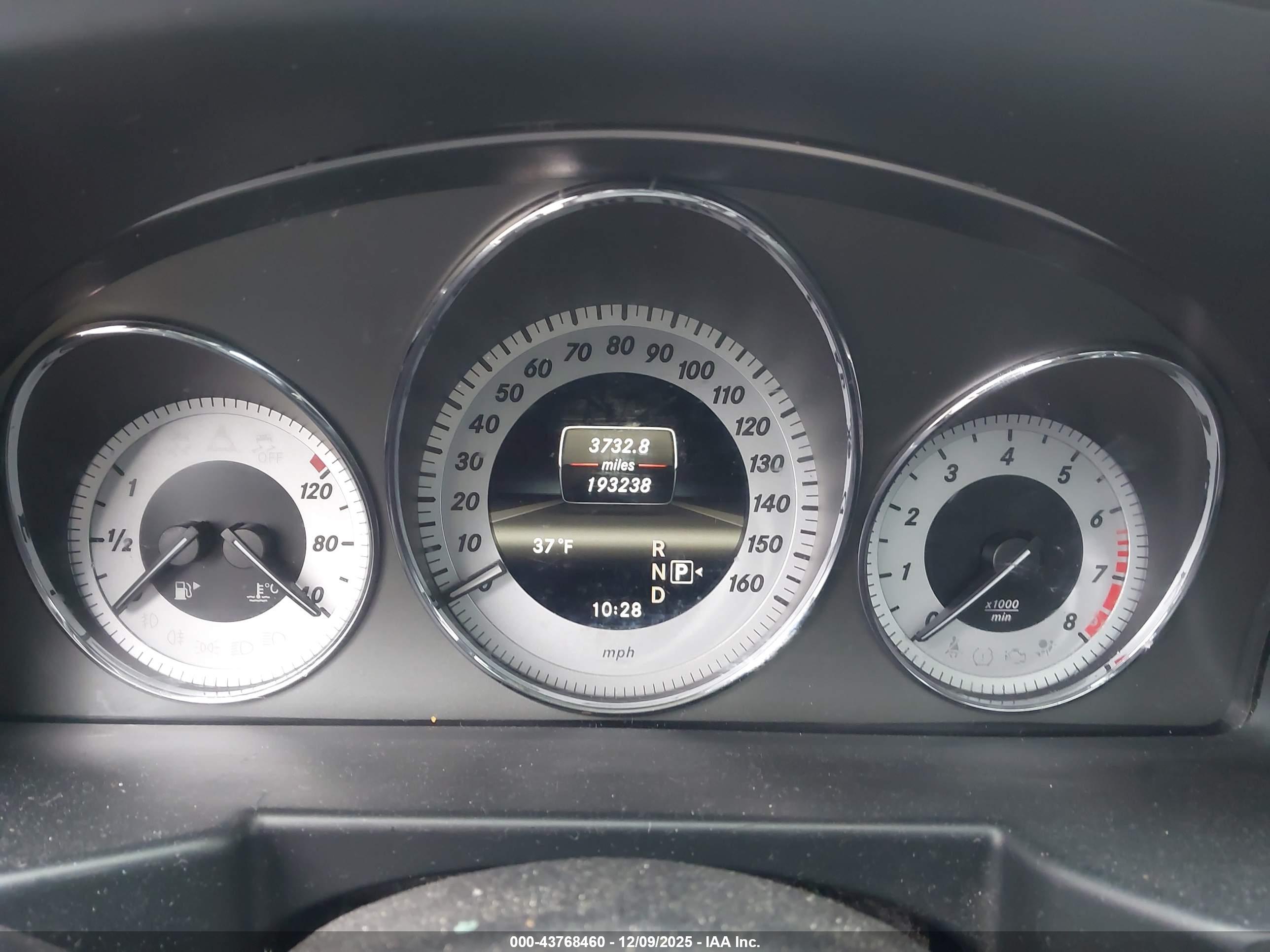 MERCEDES-BENZ GLK image 7