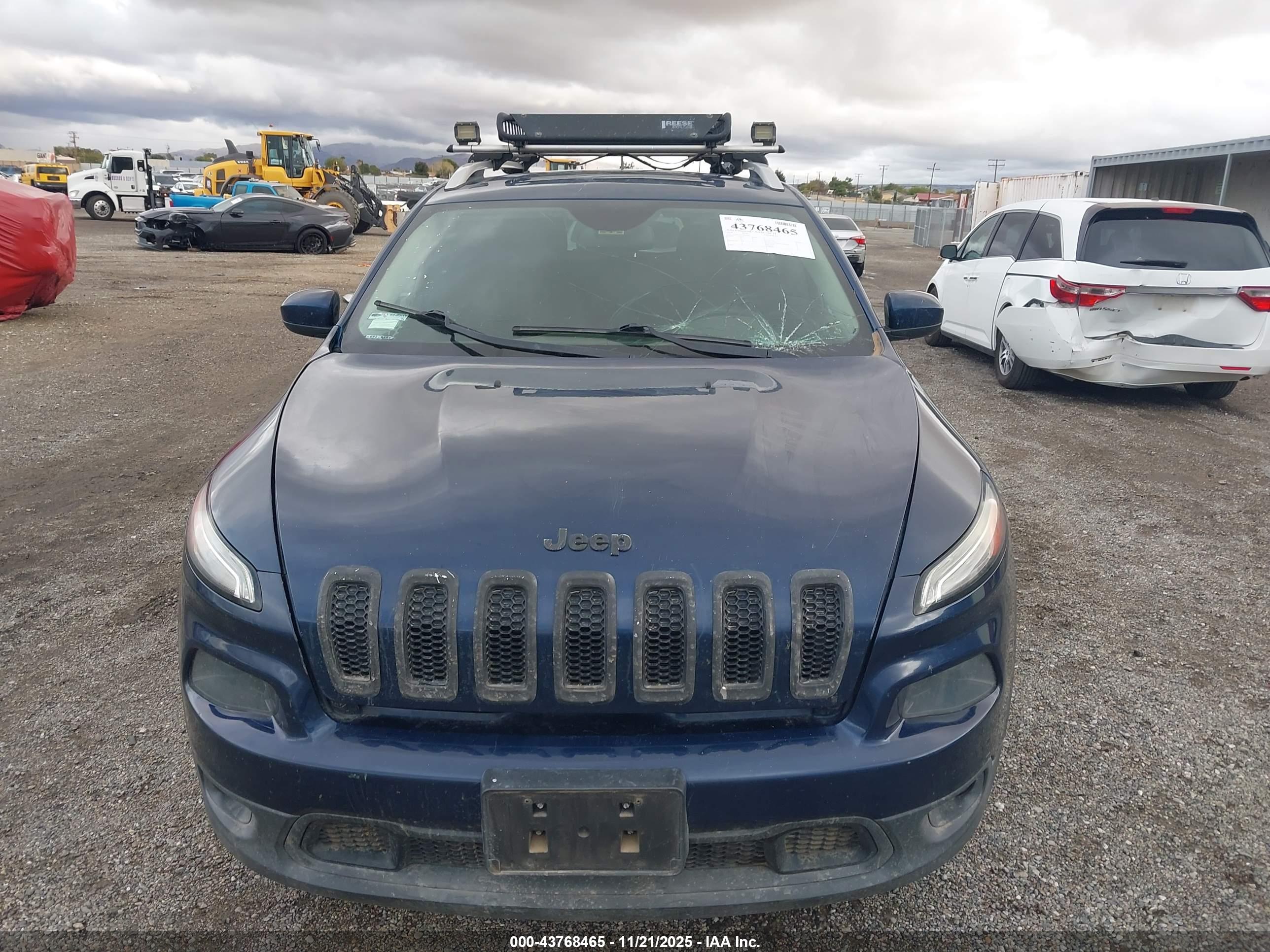 JEEP CHEROKEE image 6
