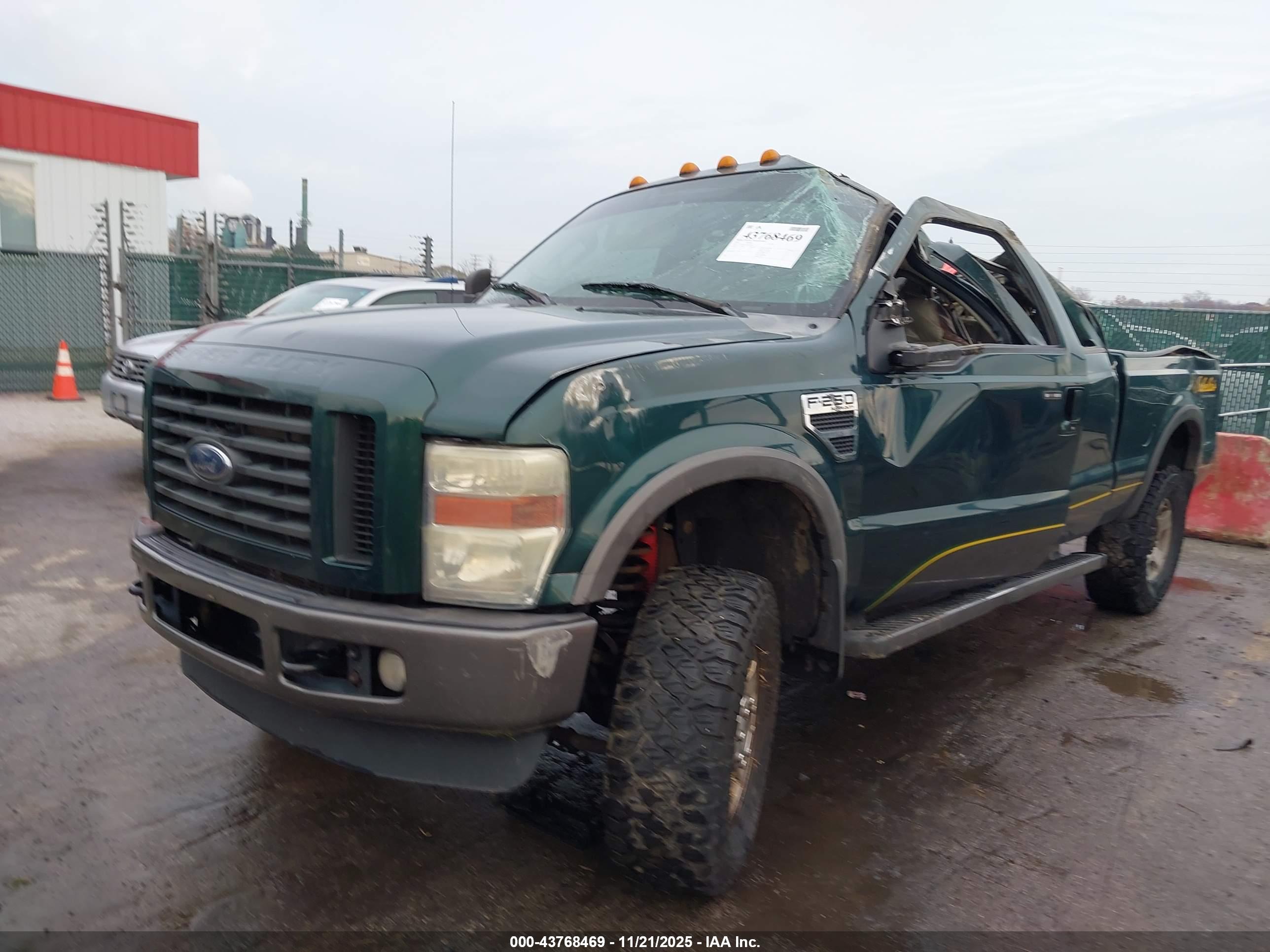 FORD F-250 image 2