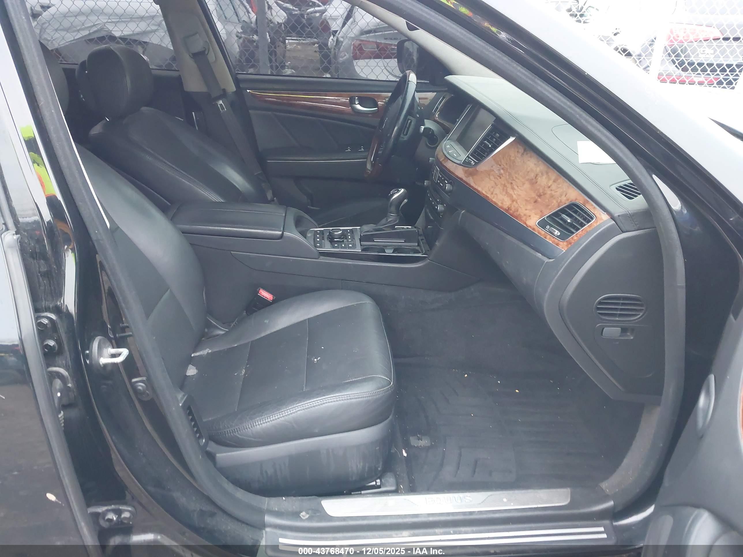 HYUNDAI EQUUS image 5