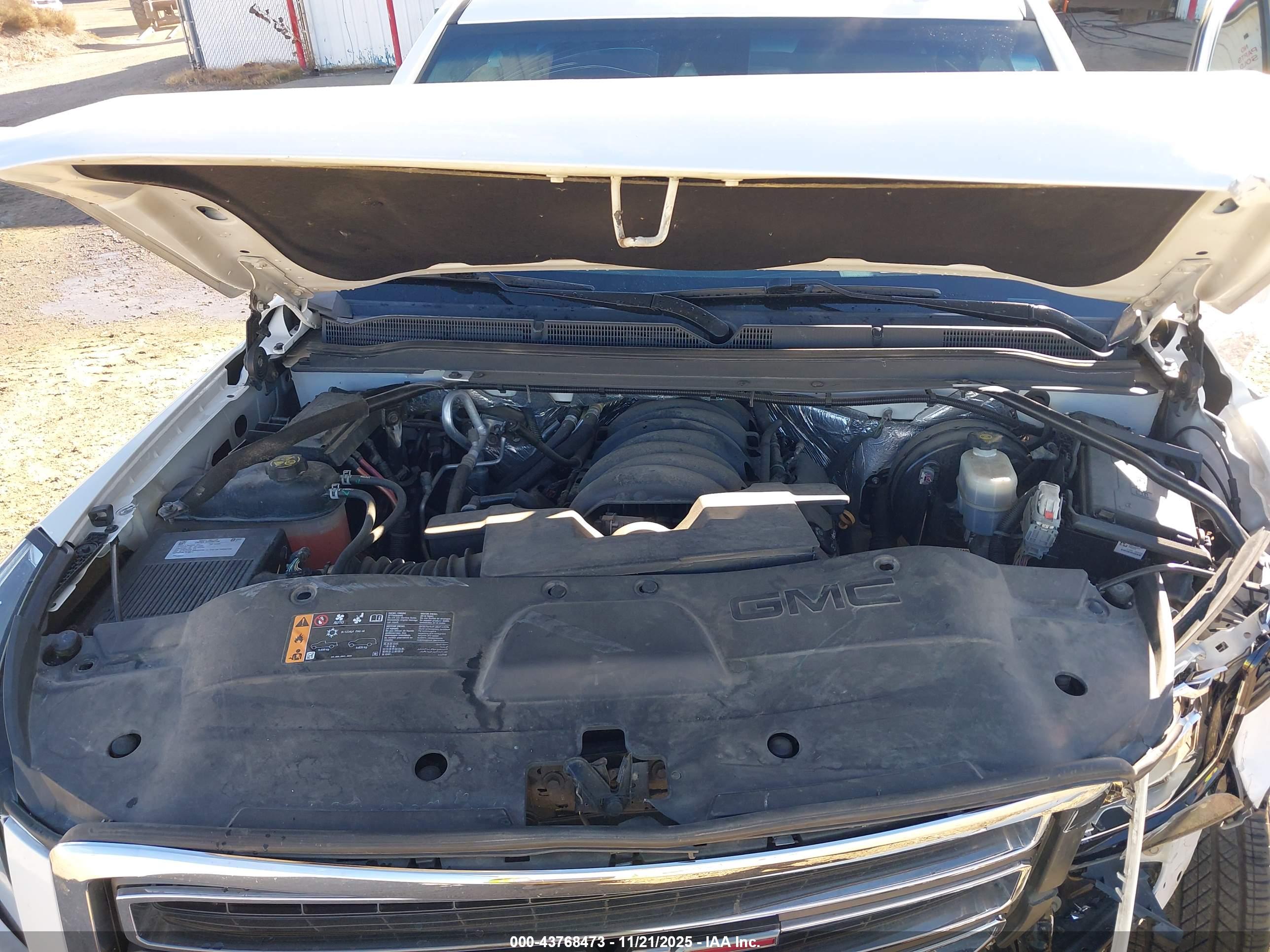 GMC YUKON image 10