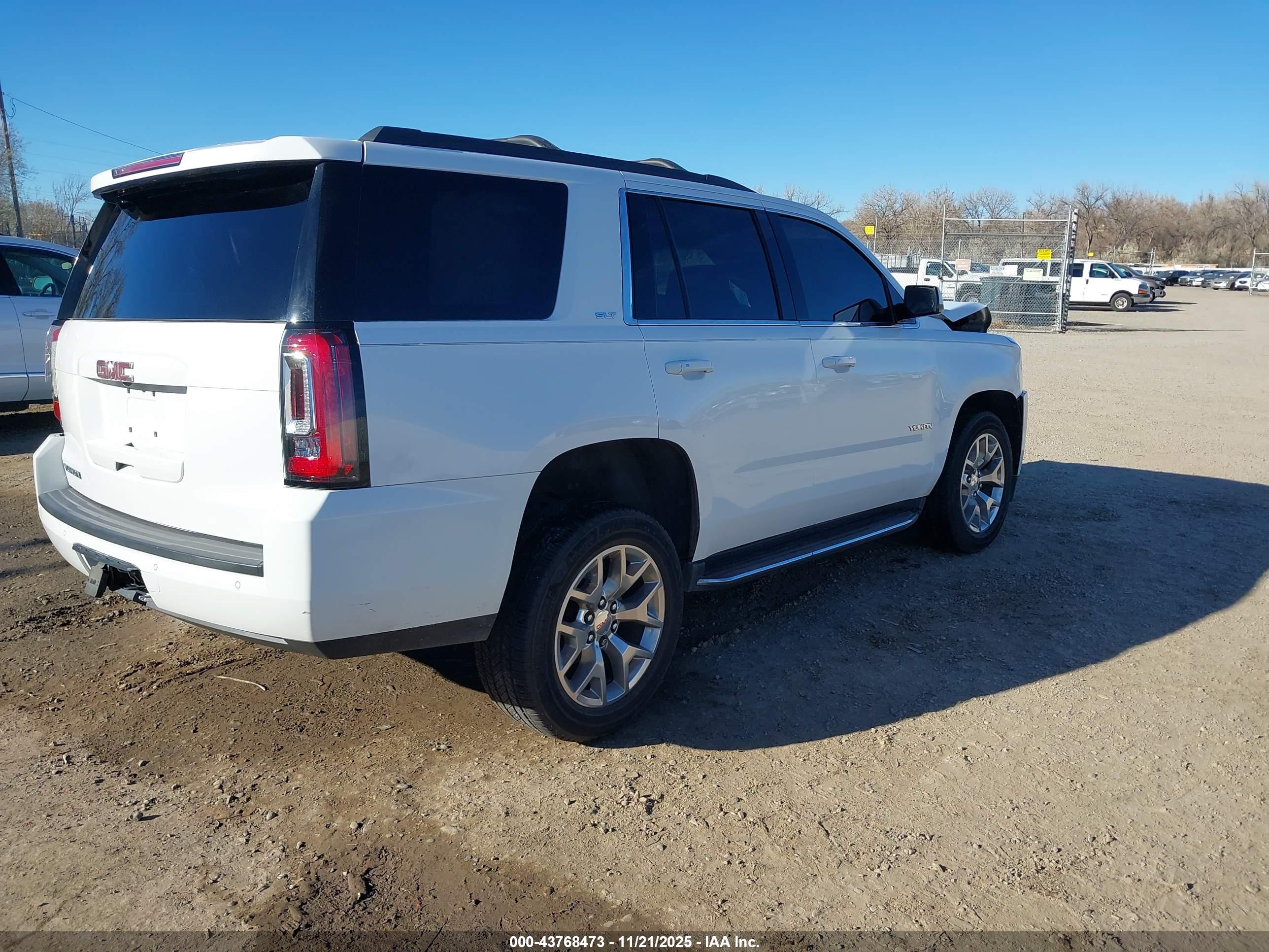 GMC YUKON image 4