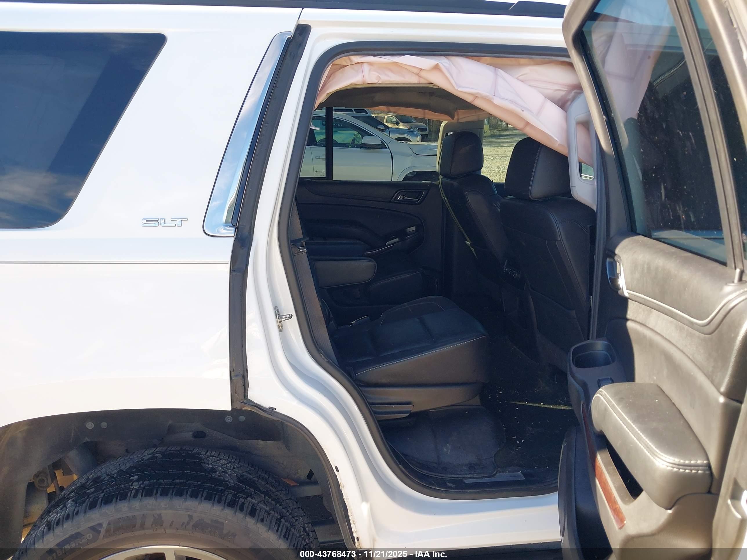 GMC YUKON image 8