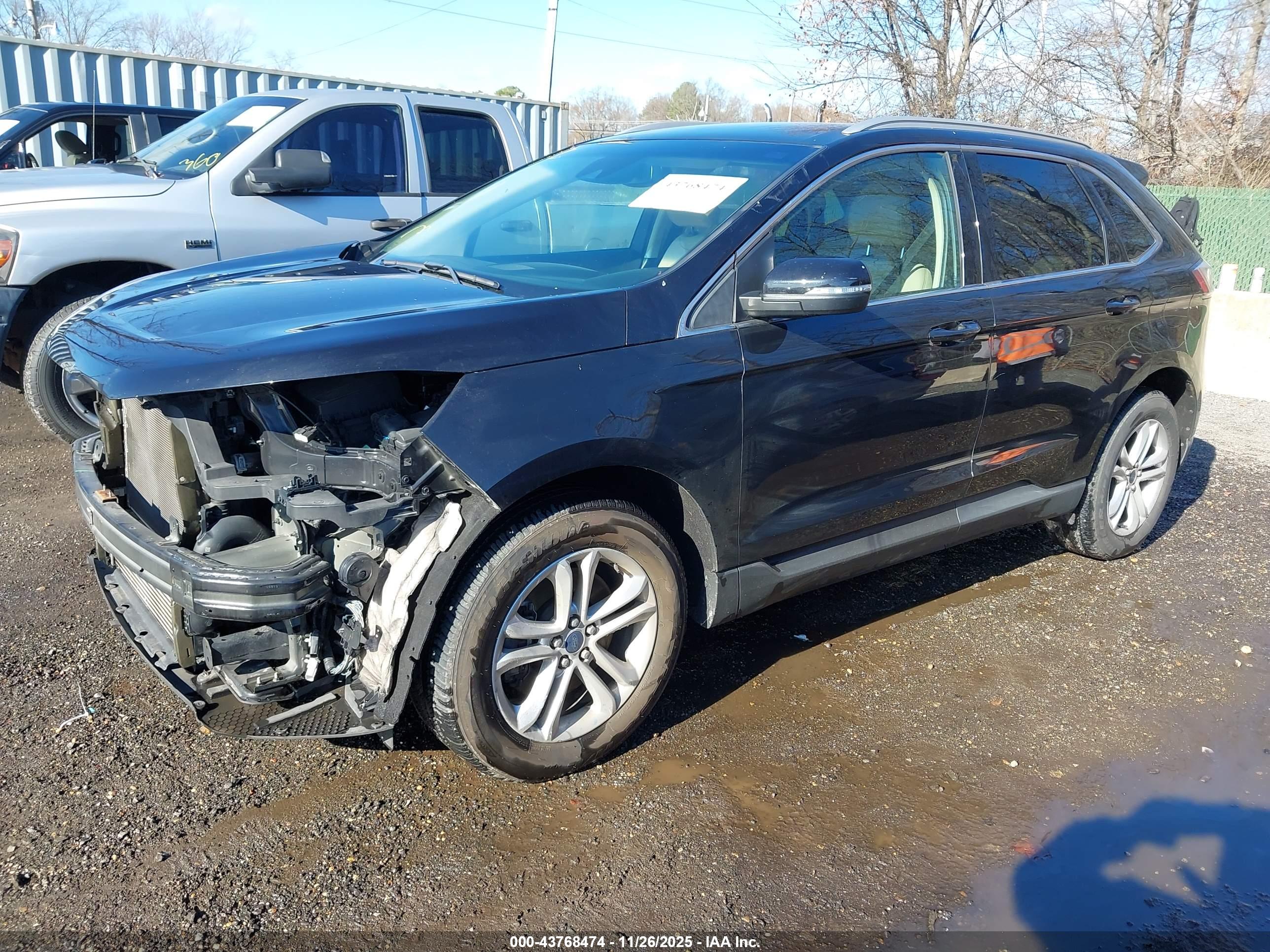FORD EDGE image 2