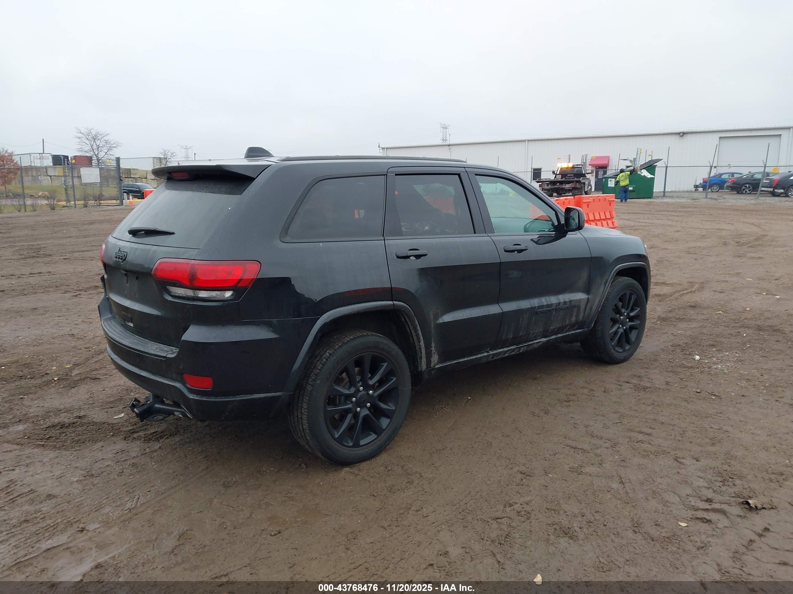 JEEP GRAND image 4