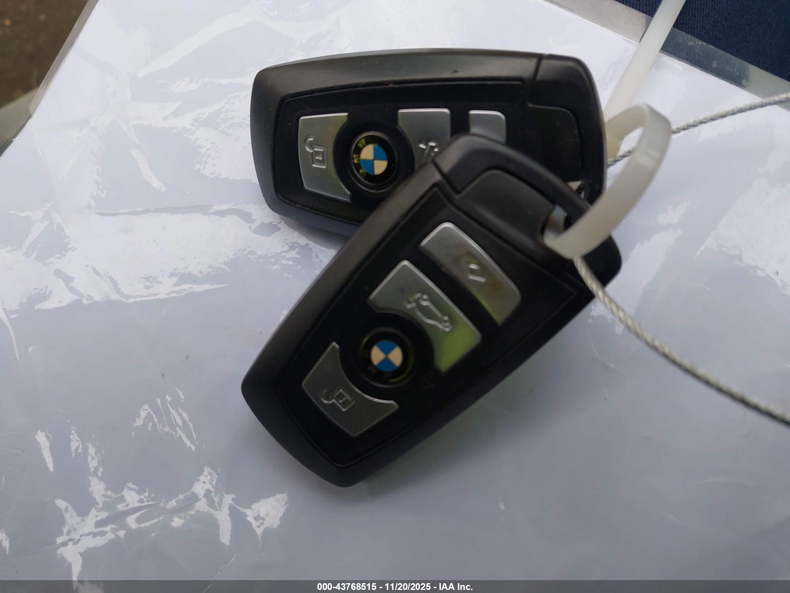 BMW 528I image 11