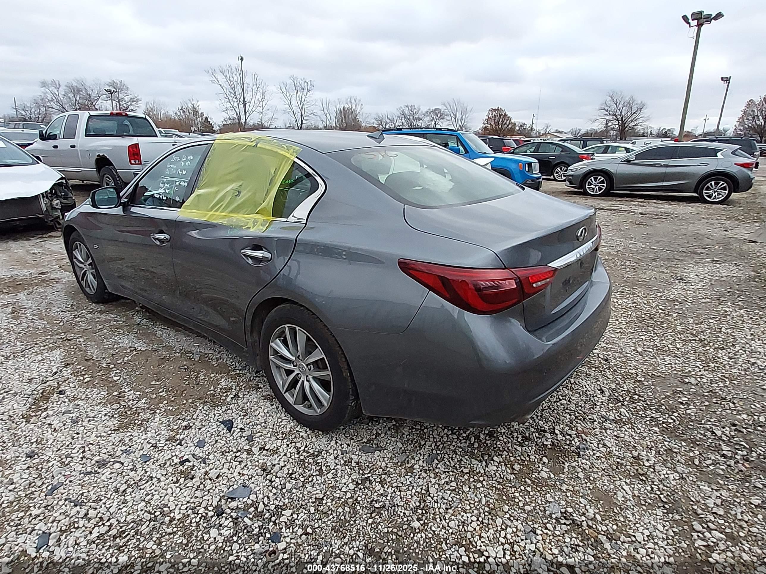INFINITI Q50 image 3