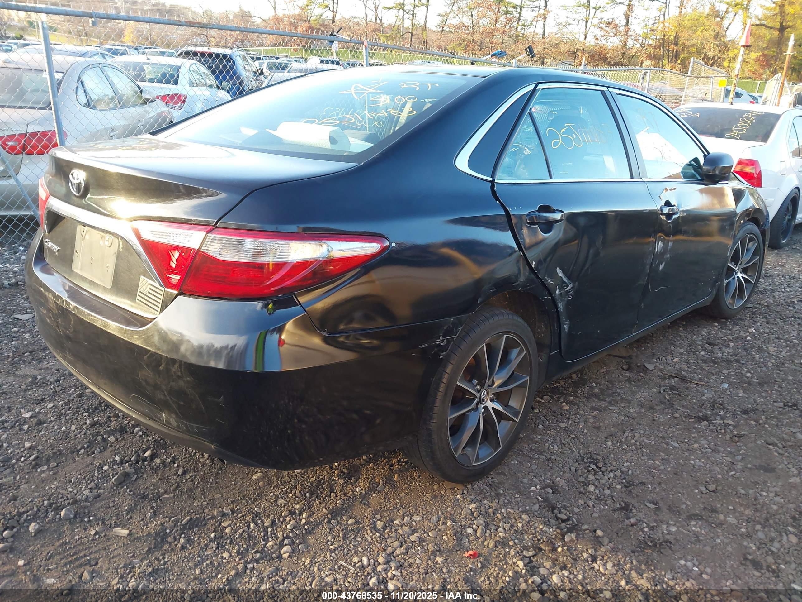 TOYOTA CAMRY image 4