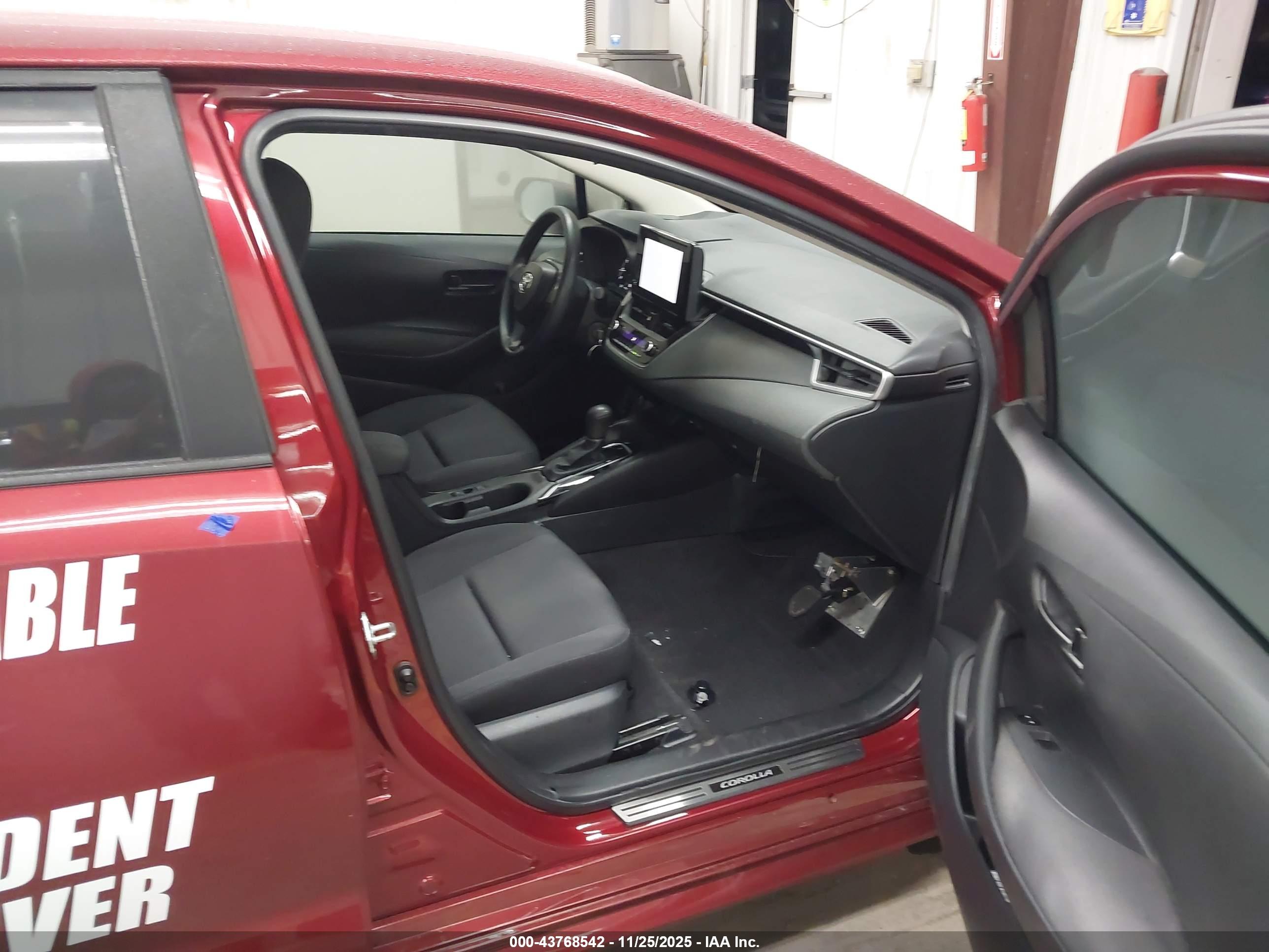 TOYOTA COROLLA image 5