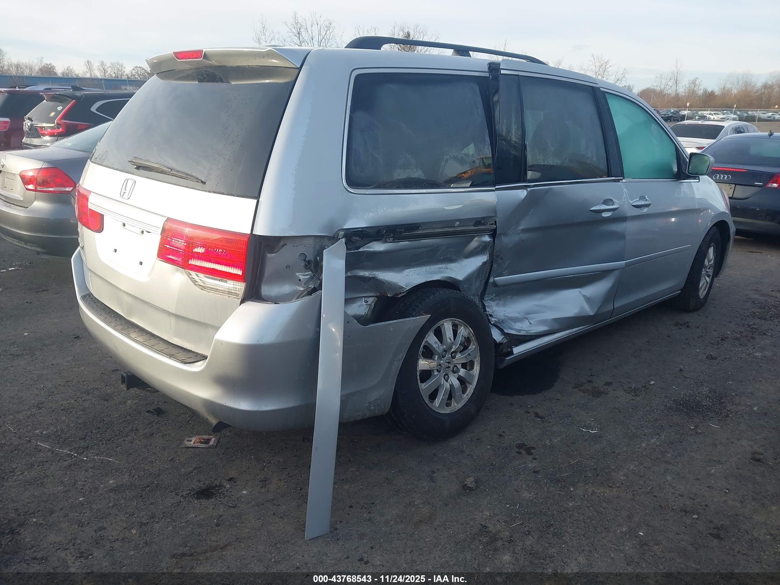 HONDA ODYSSEY image 6