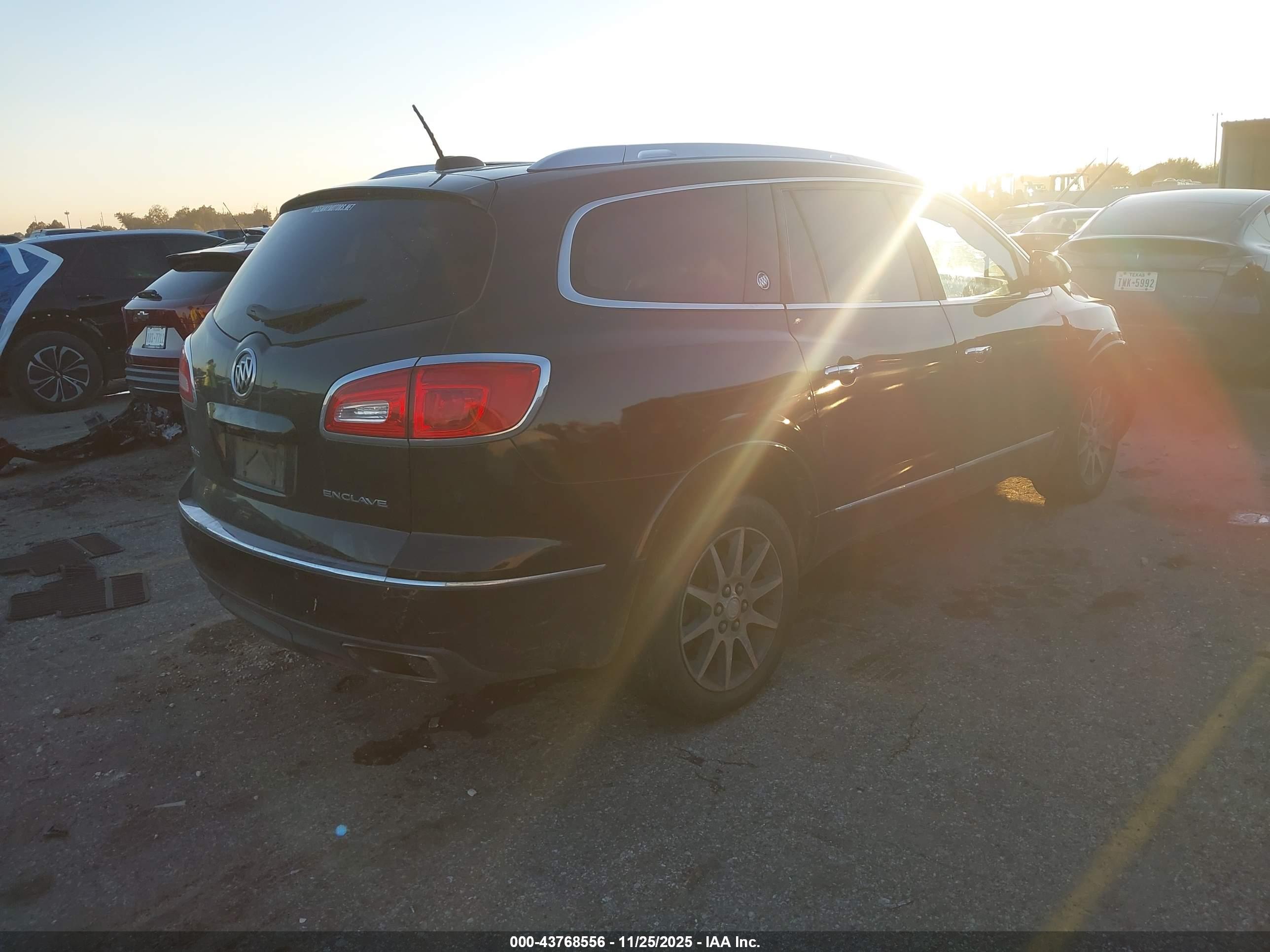 BUICK ENCLAVE image 4