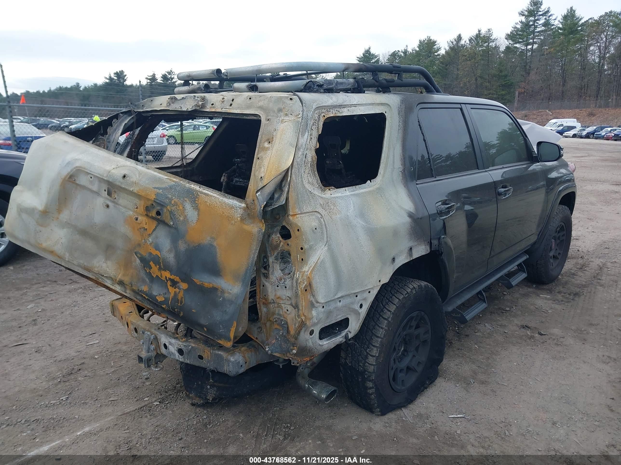 TOYOTA 4RUNNER image 4