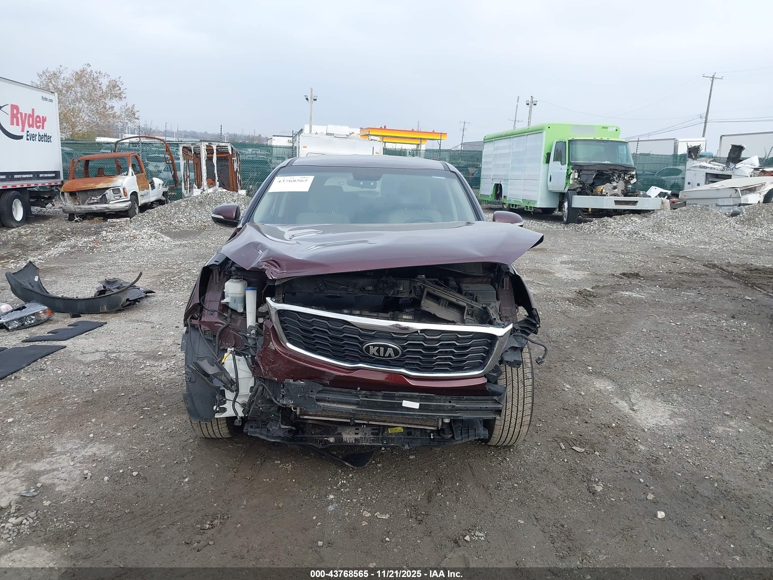 KIA SORENTO image 6