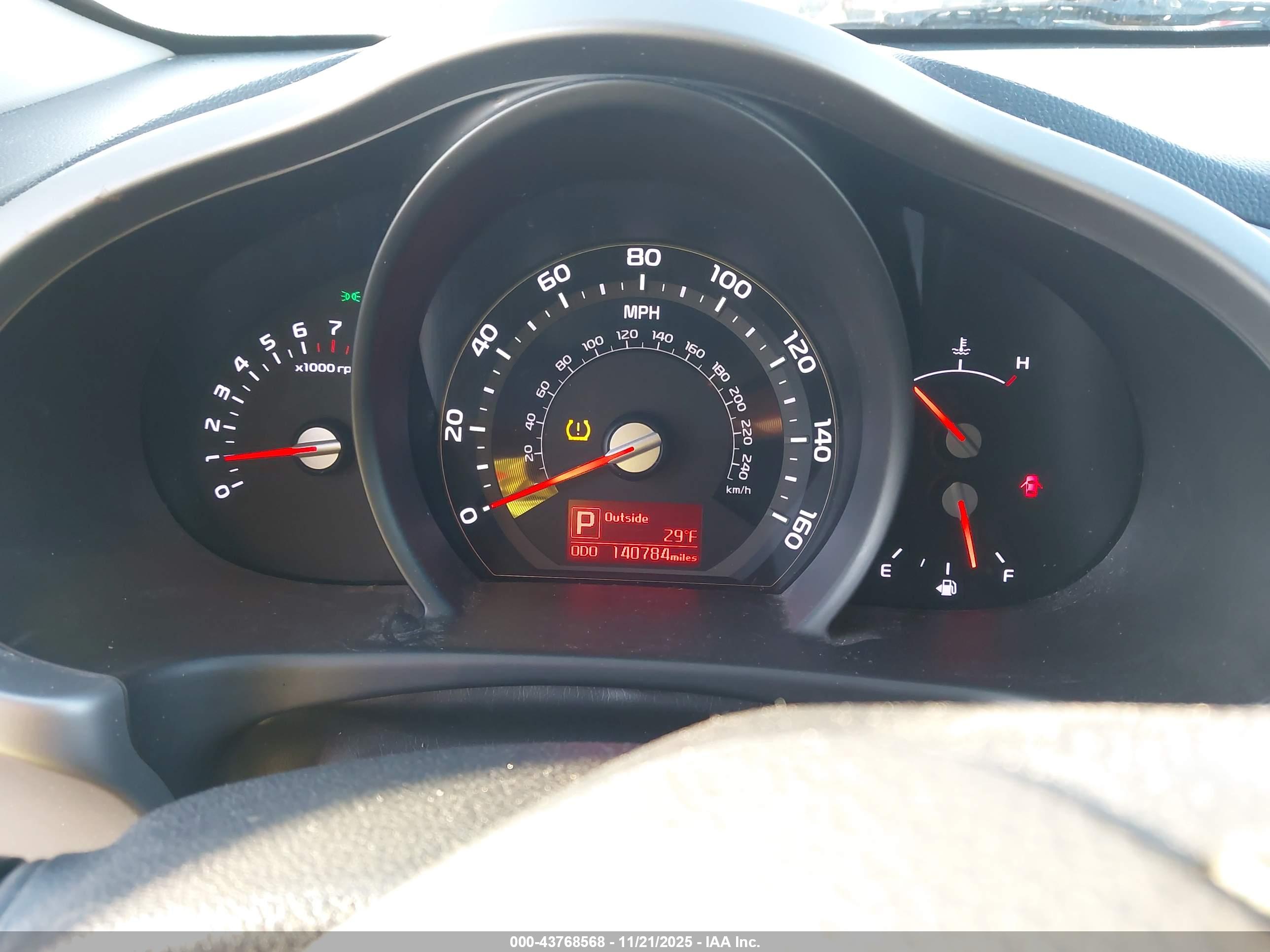 KIA SPORTAGE image 7