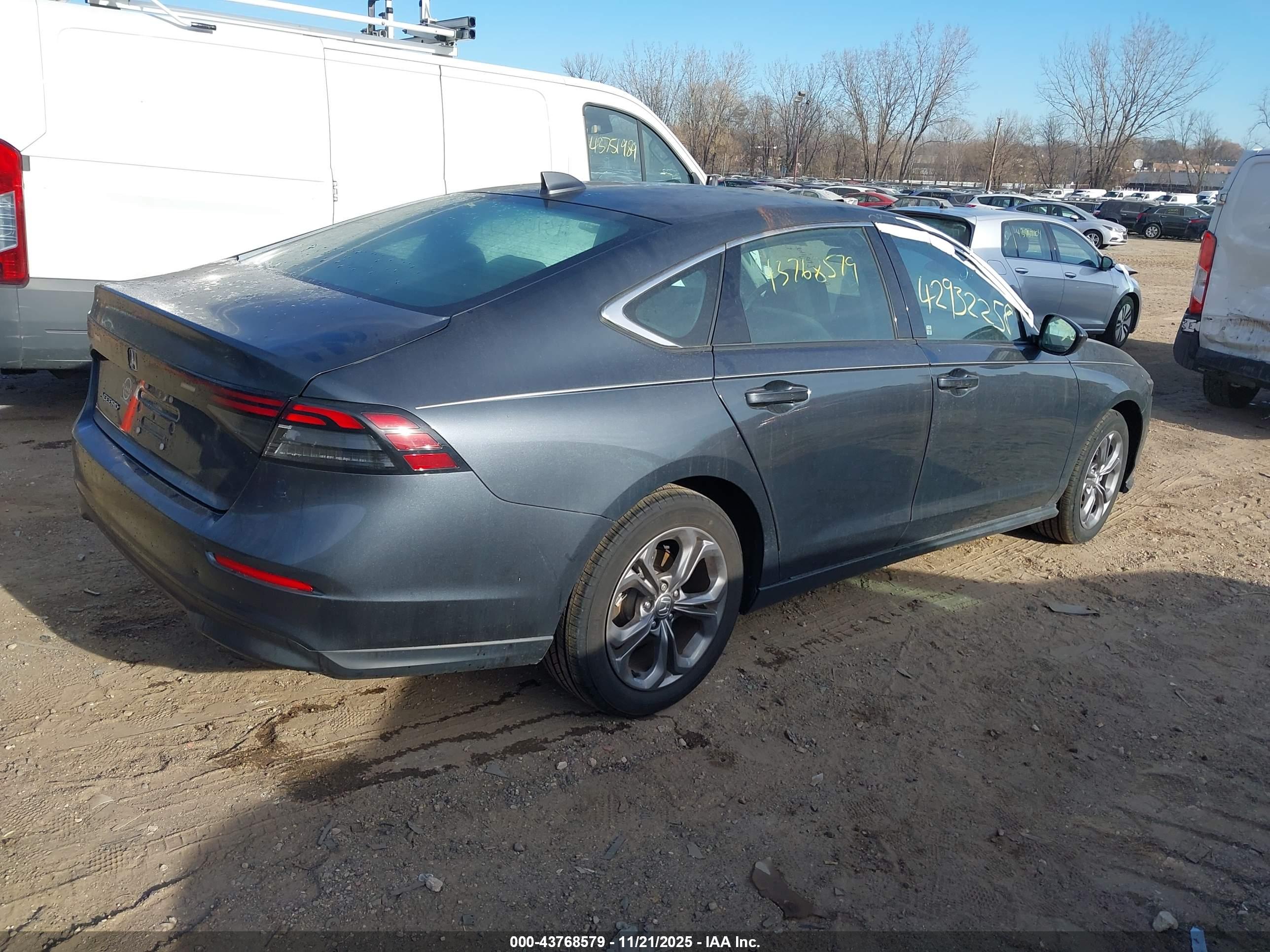 HONDA ACCORD image 4