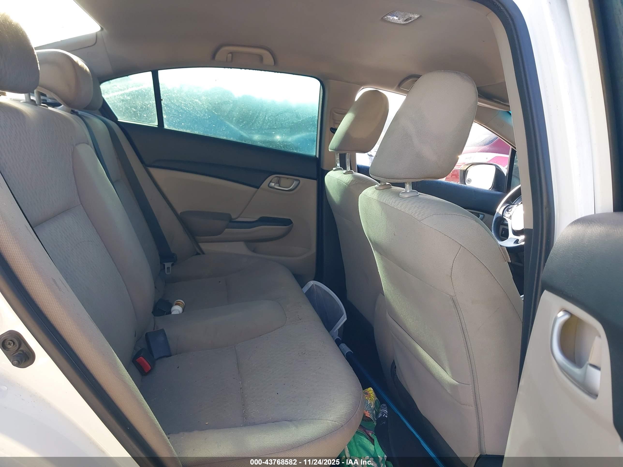 HONDA CIVIC image 8