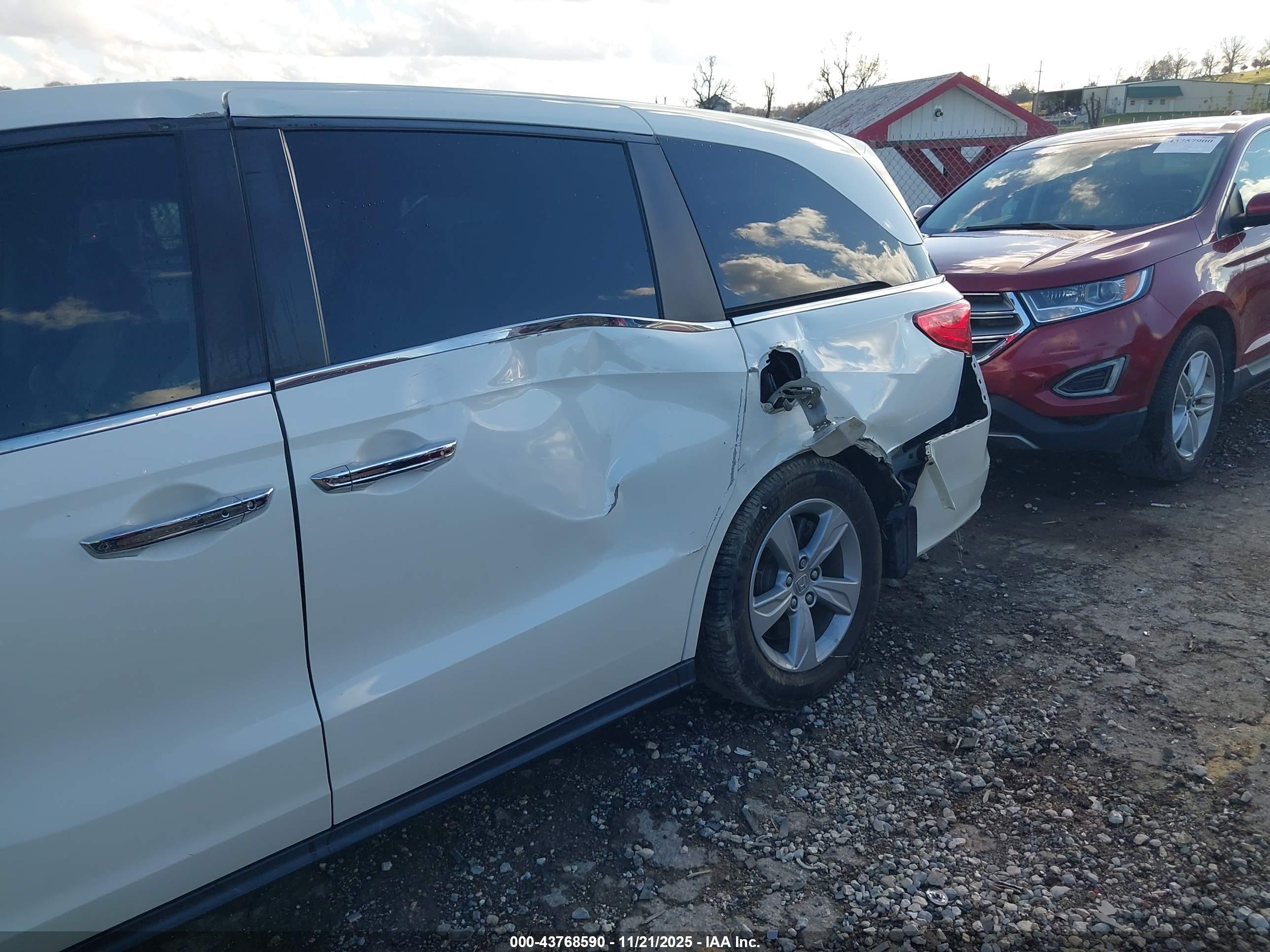 HONDA ODYSSEY image 6