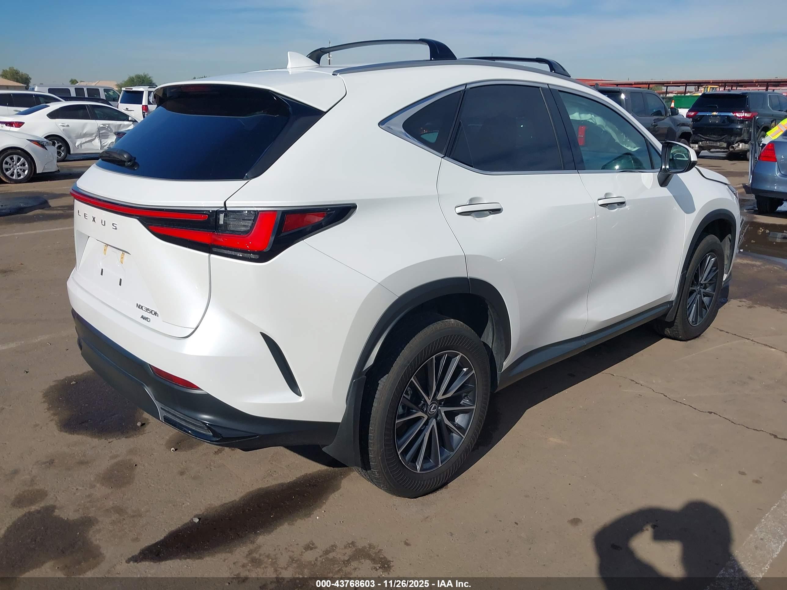 LEXUS NX image 4
