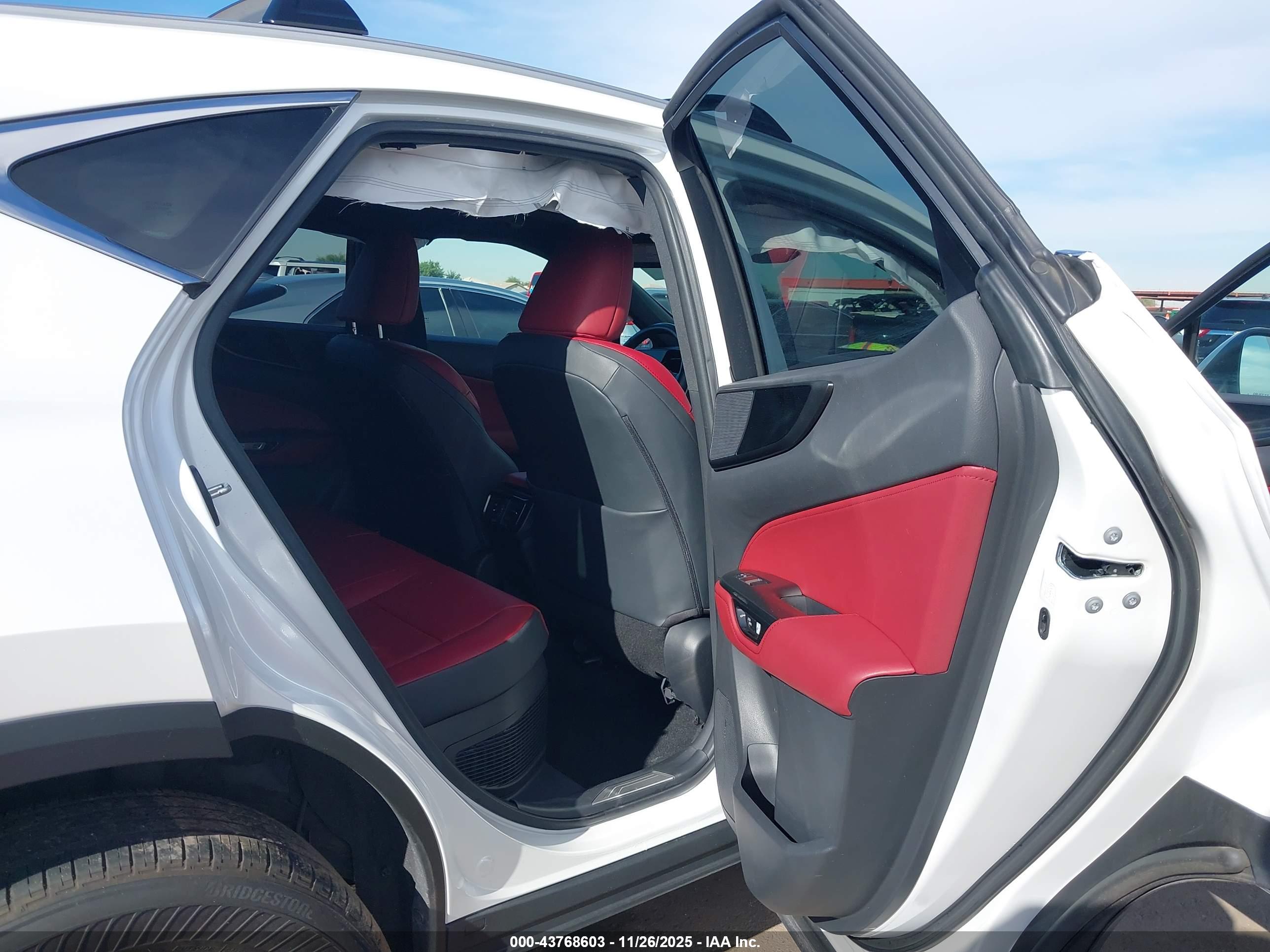 LEXUS NX image 8