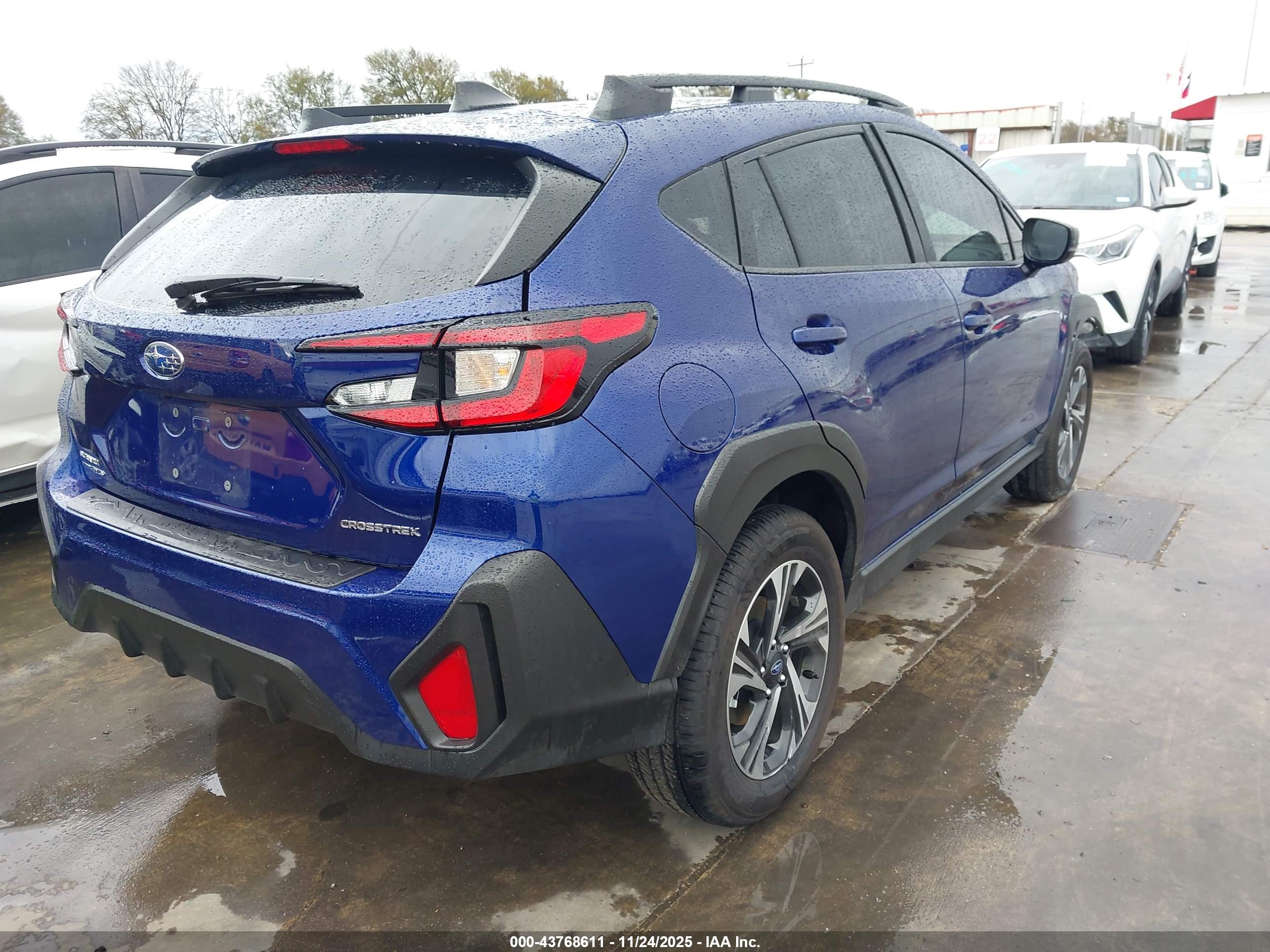 SUBARU CROSSTREK image 4