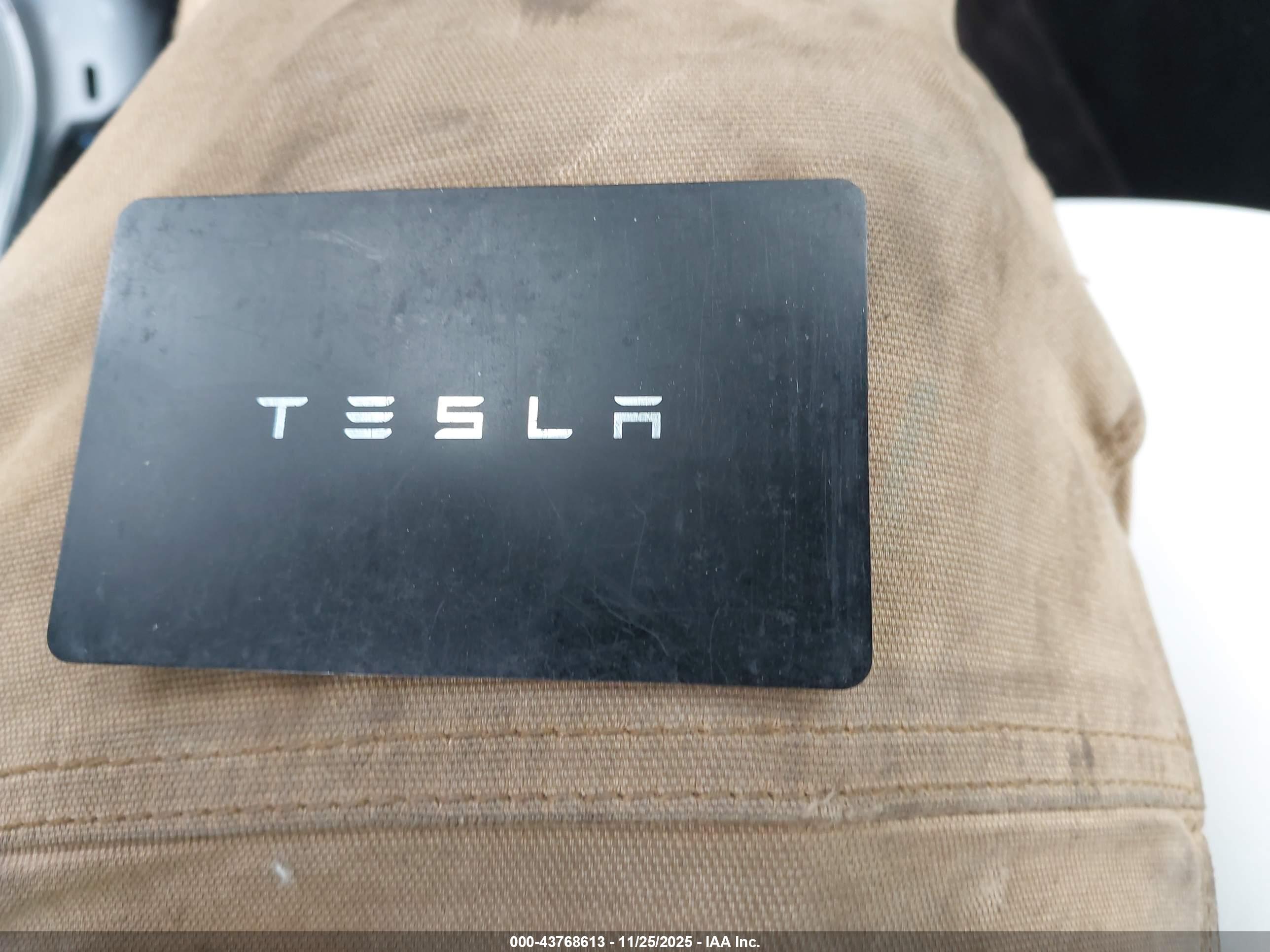 TESLA MODEL image 11