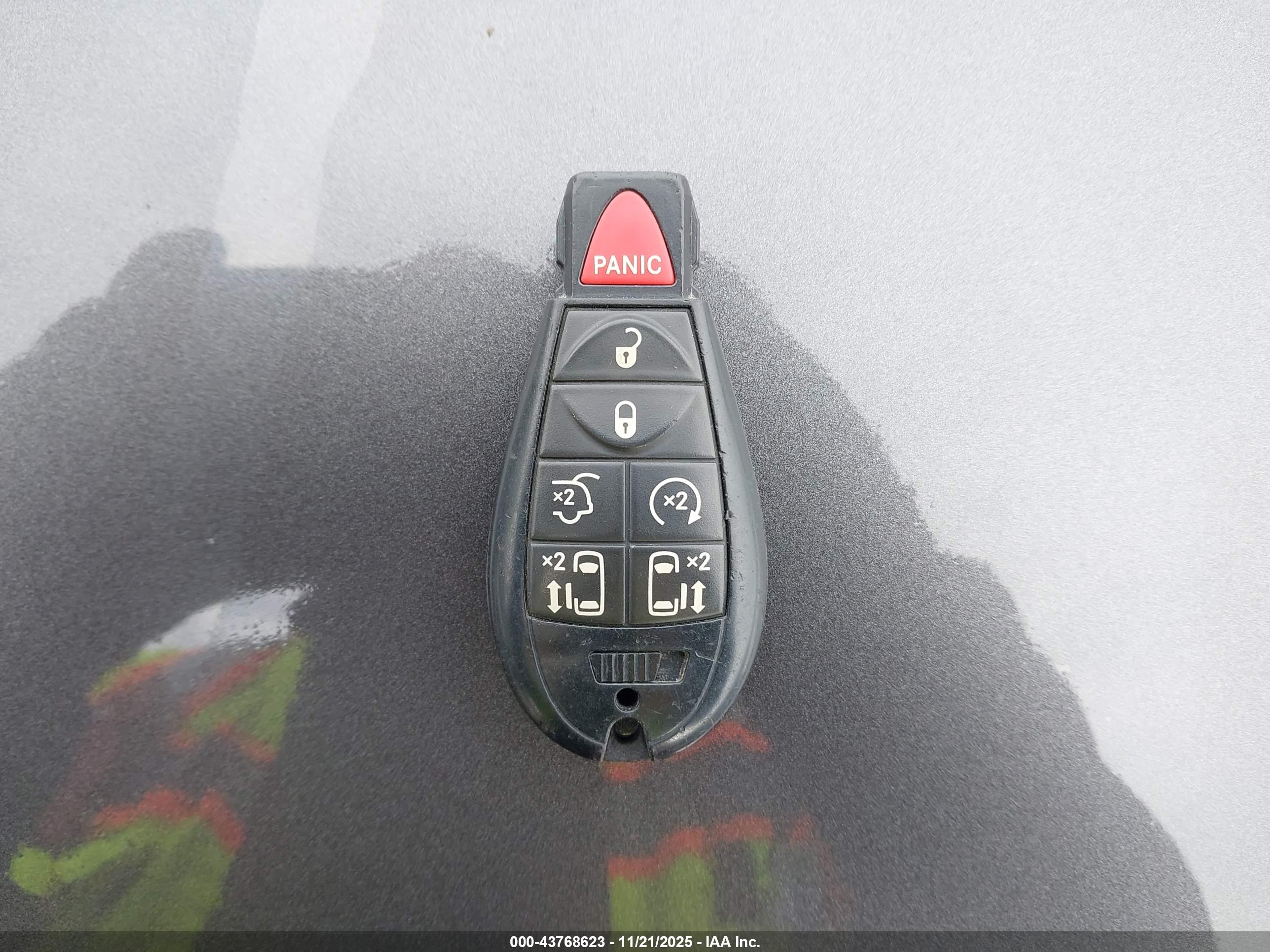 CHRYSLER TOWN image 11