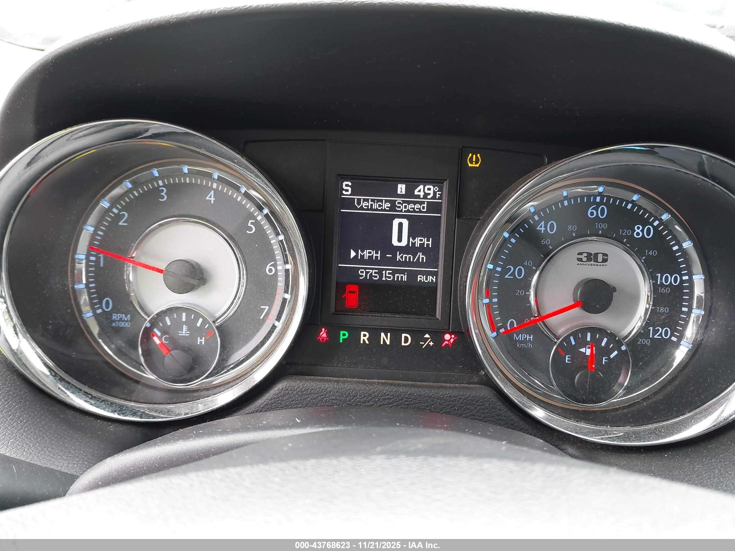 CHRYSLER TOWN image 7