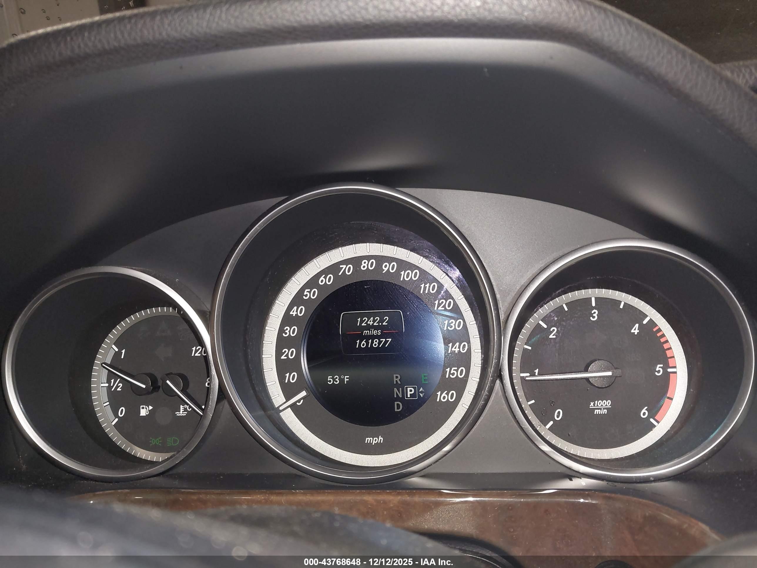 MERCEDES-BENZ E image 7
