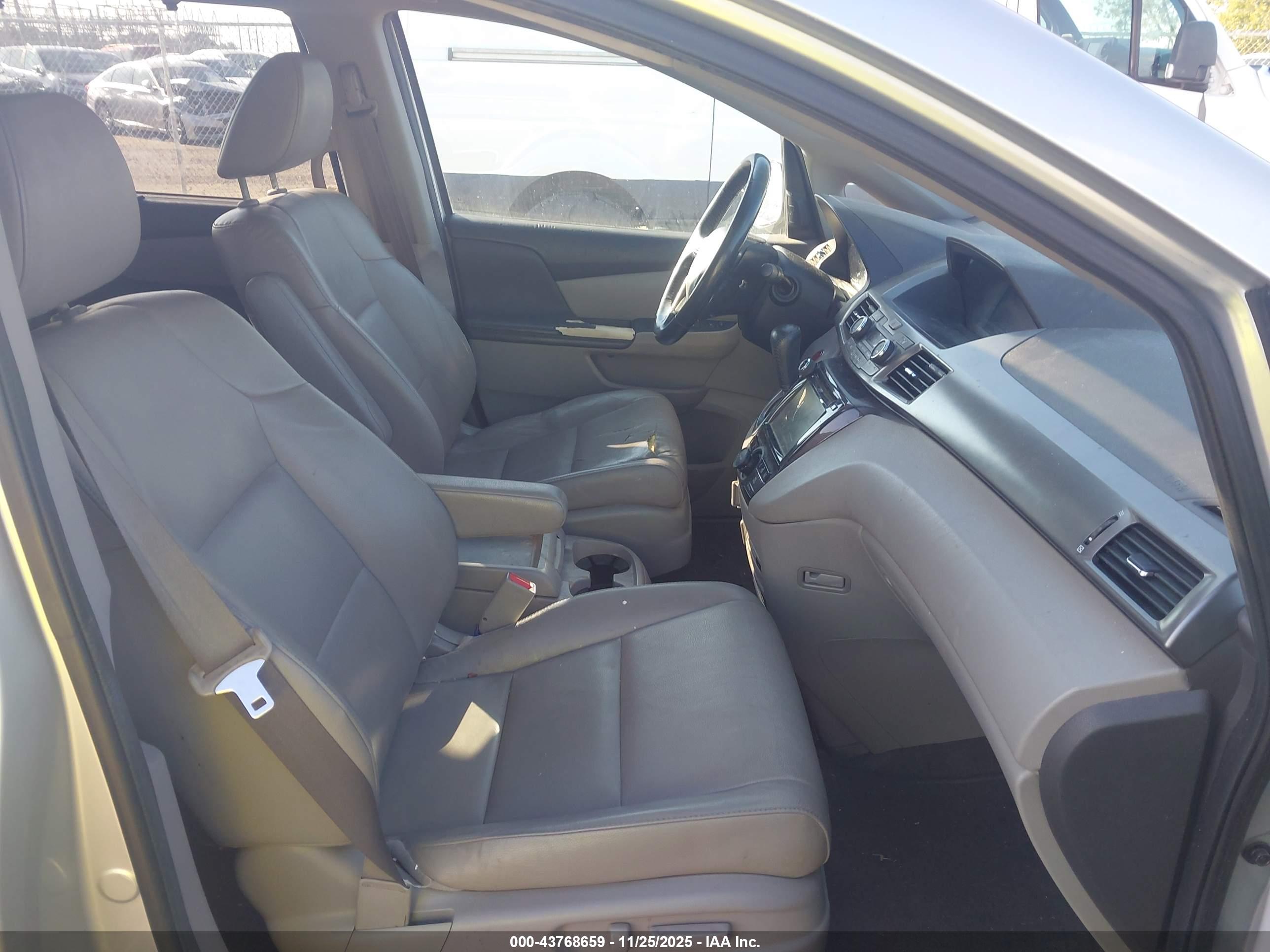 HONDA ODYSSEY image 5