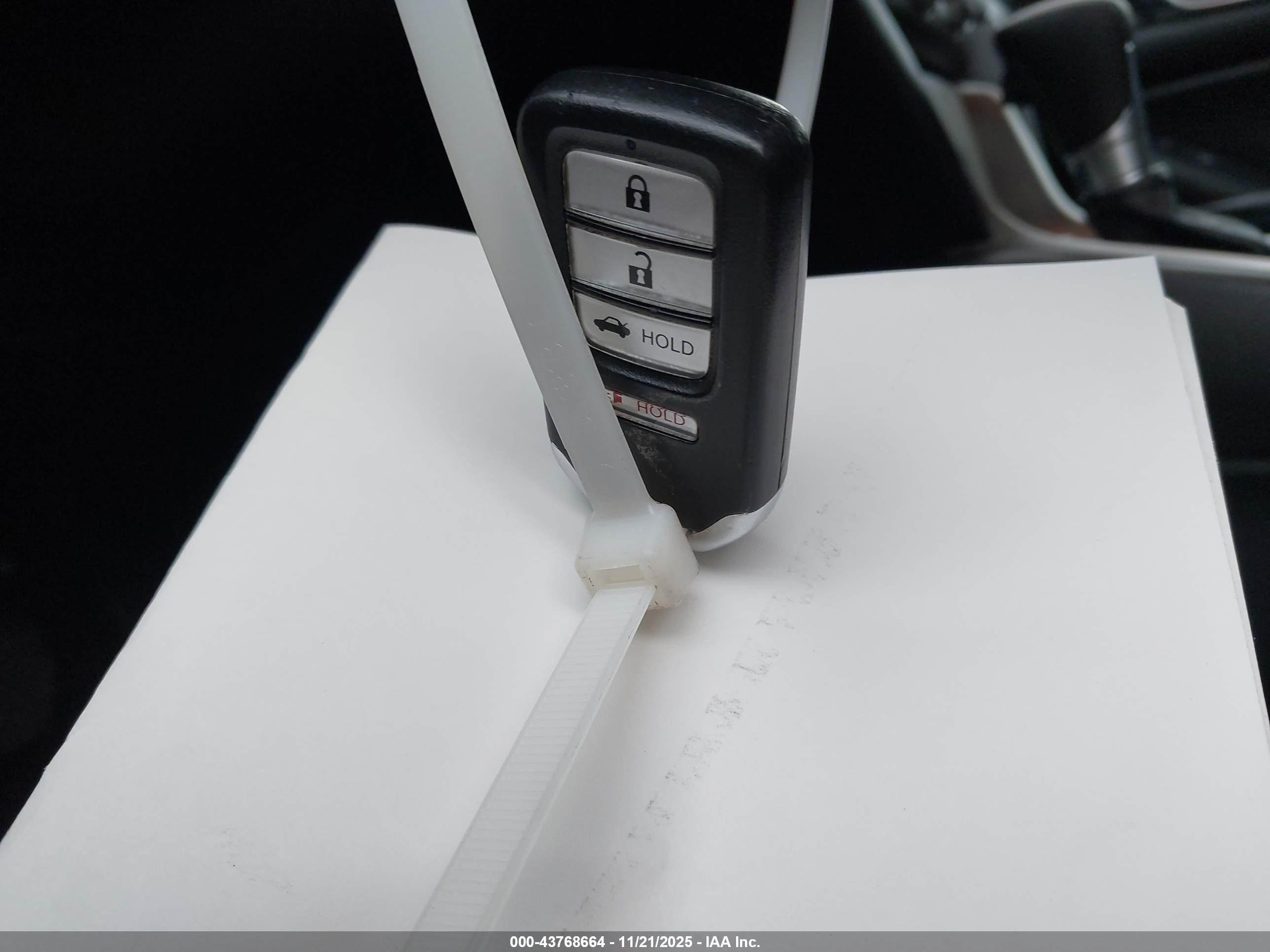 HONDA ACCORD image 11