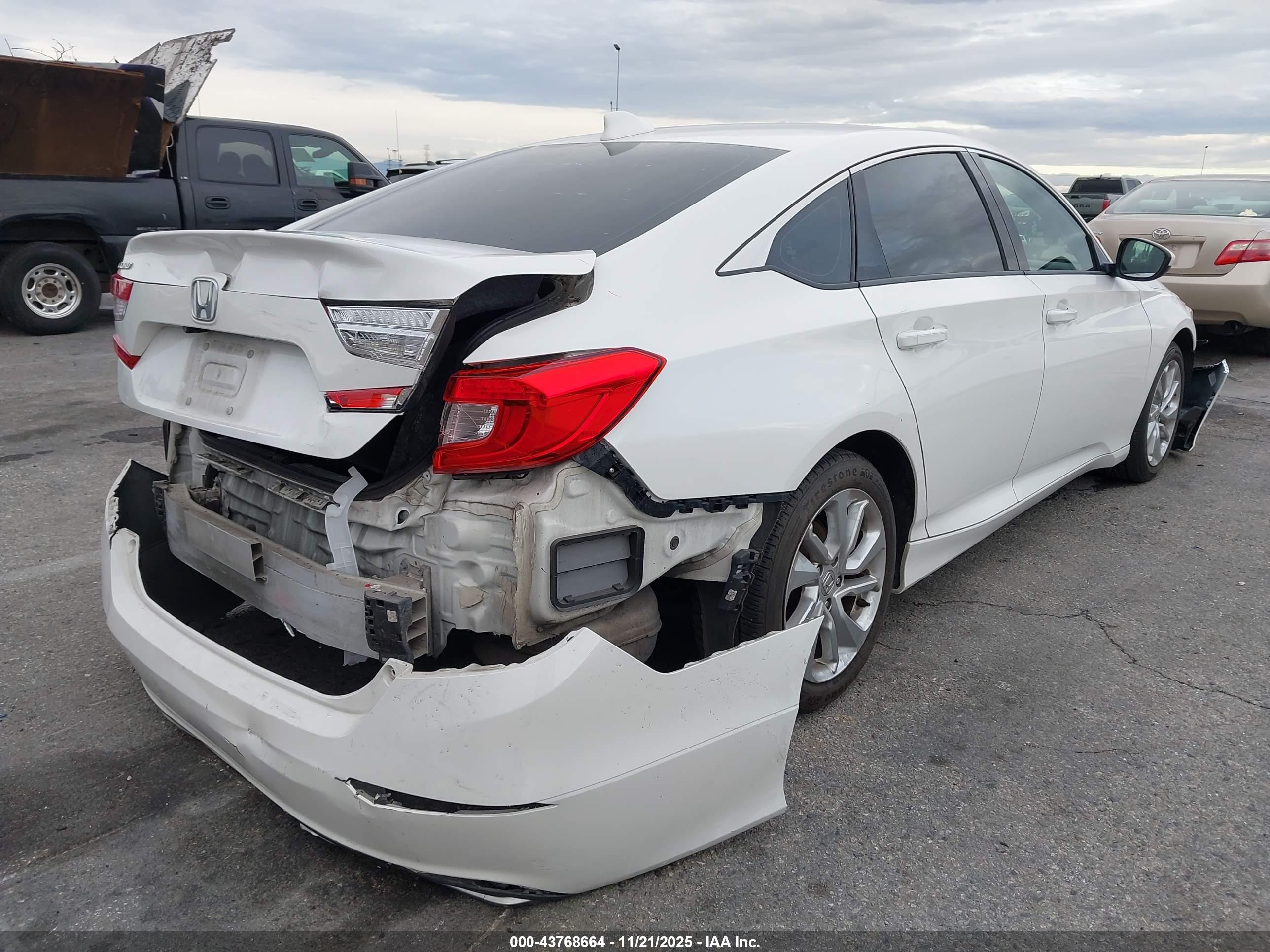 HONDA ACCORD image 4