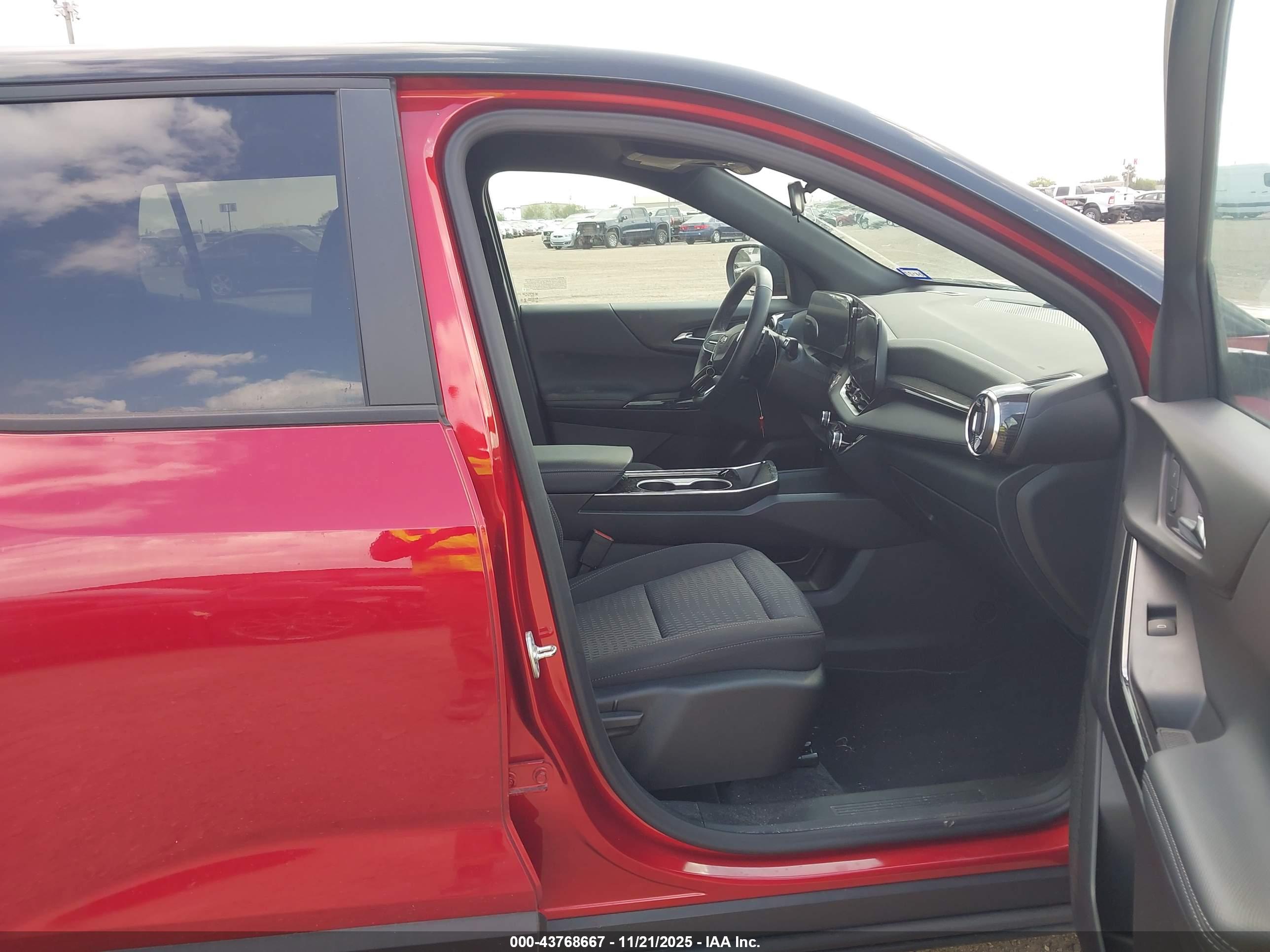 CHEVROLET EQUINOX image 5