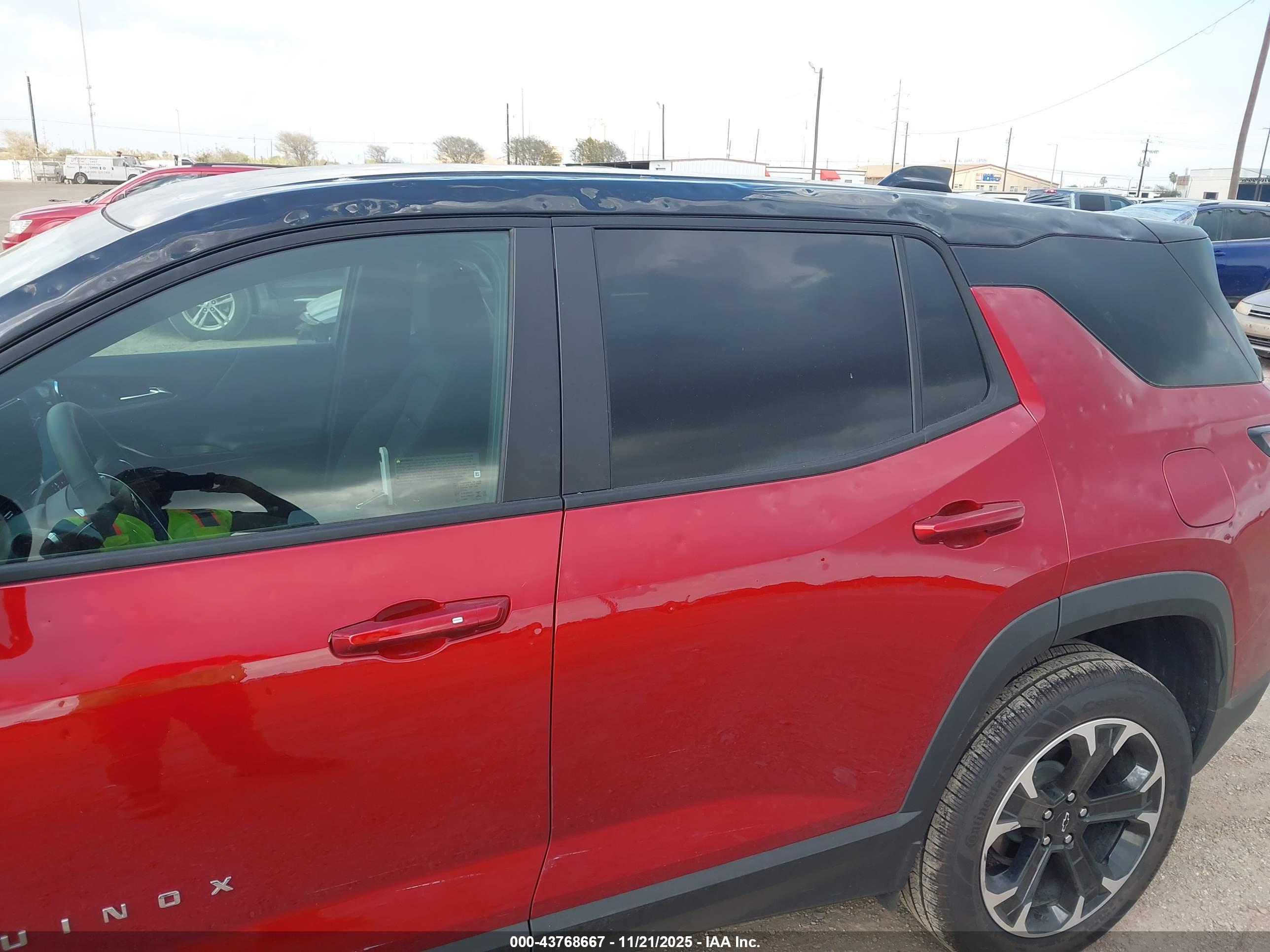 CHEVROLET EQUINOX image 6