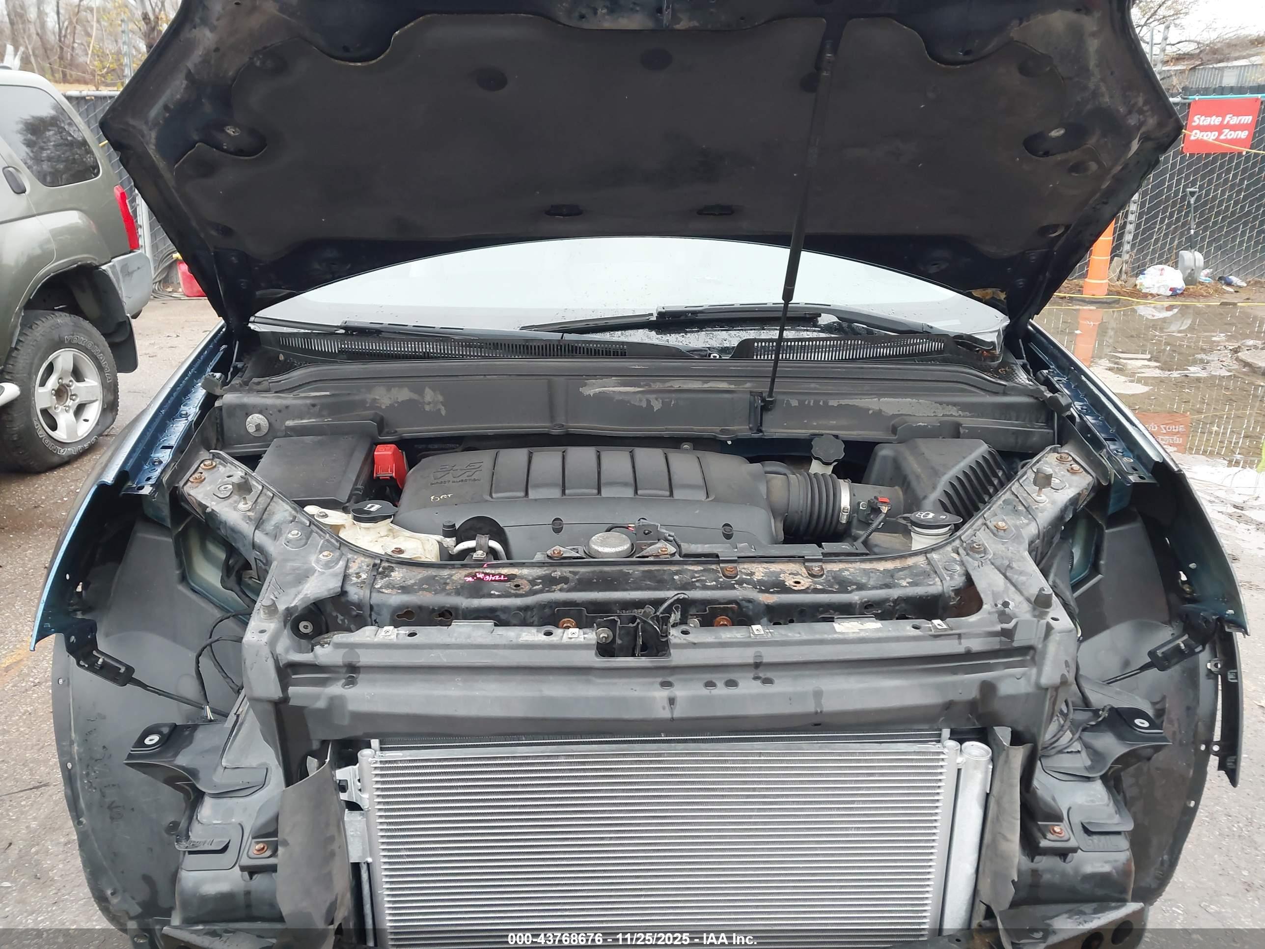 GMC ACADIA image 10