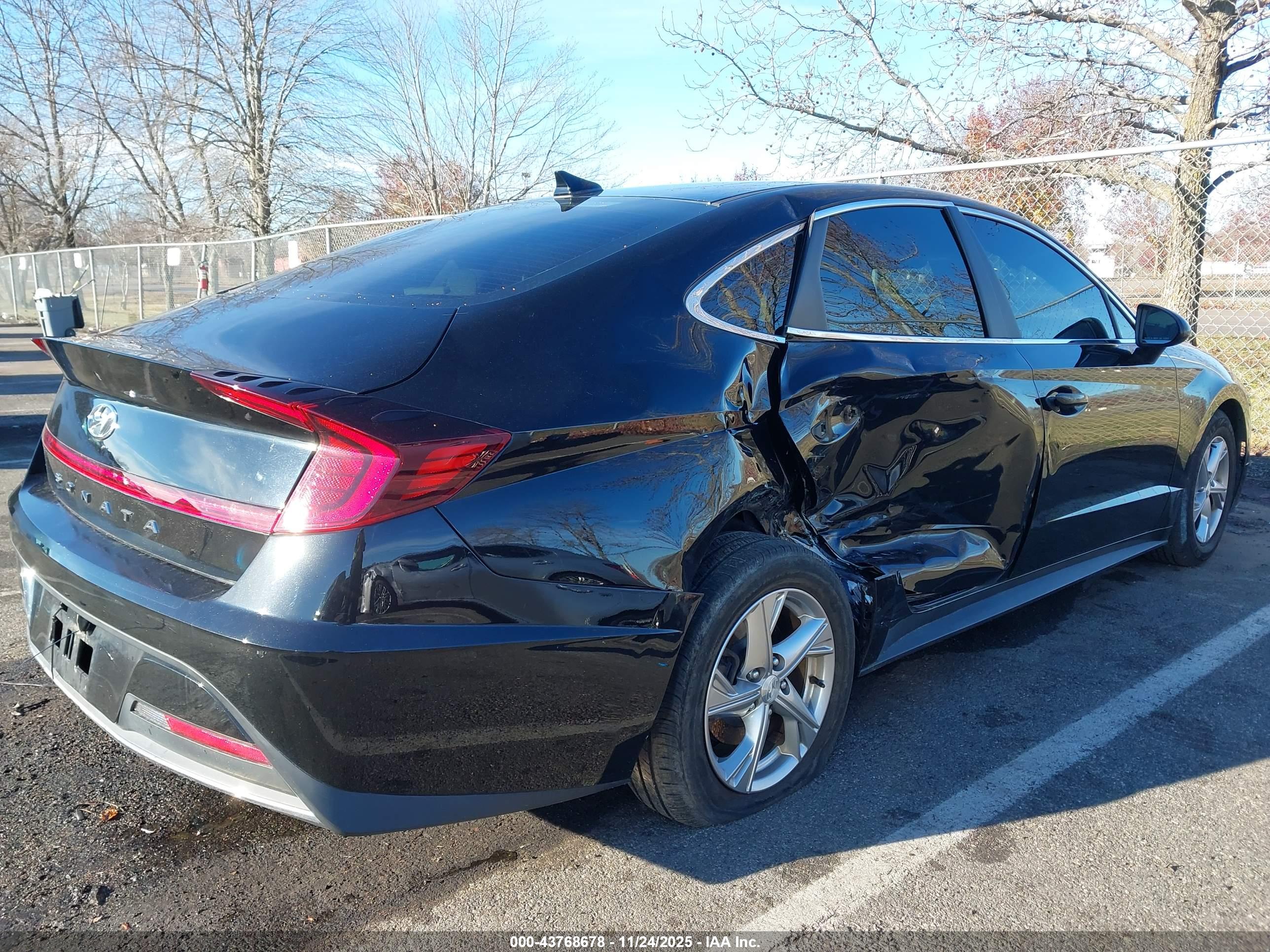 HYUNDAI SONATA image 6