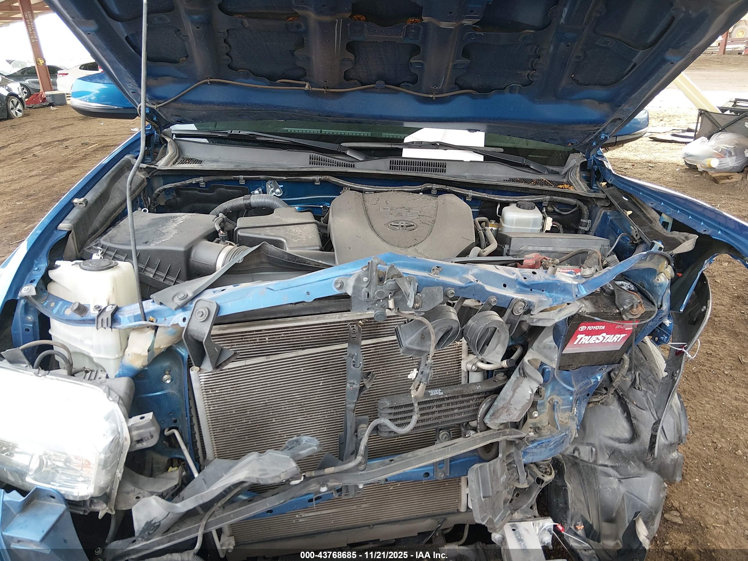 TOYOTA TACOMA image 10