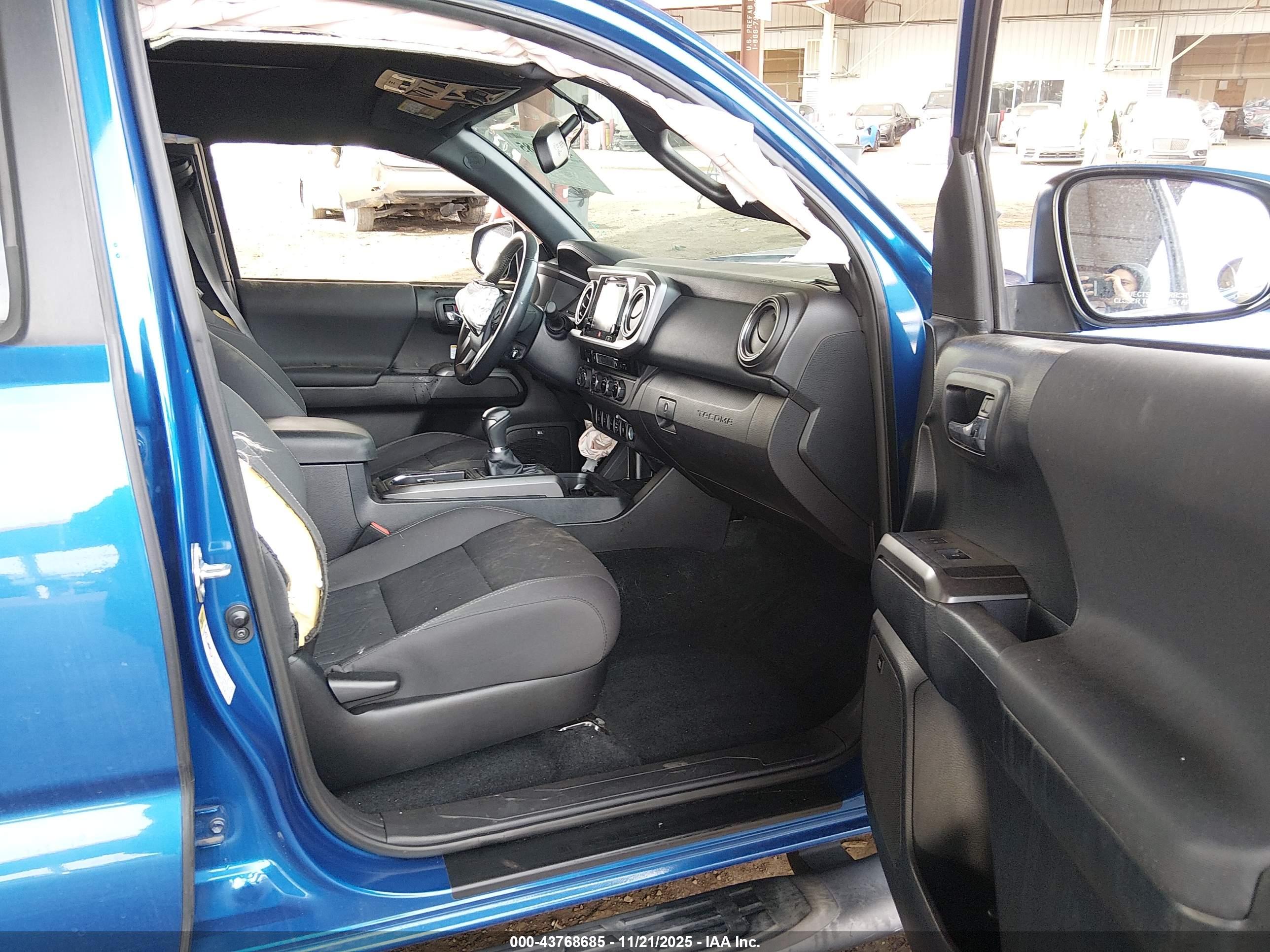 TOYOTA TACOMA image 5