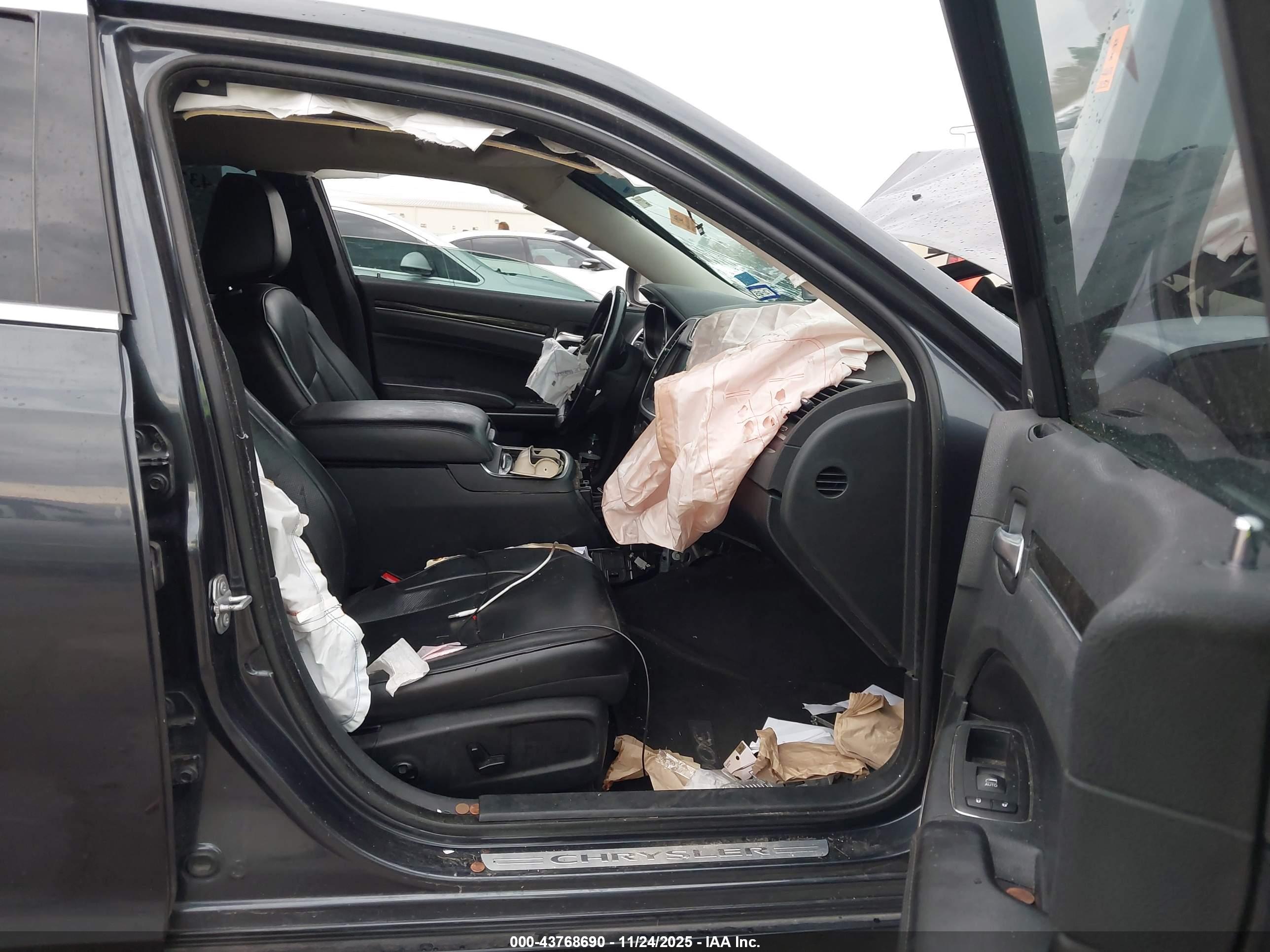CHRYSLER 300C image 5